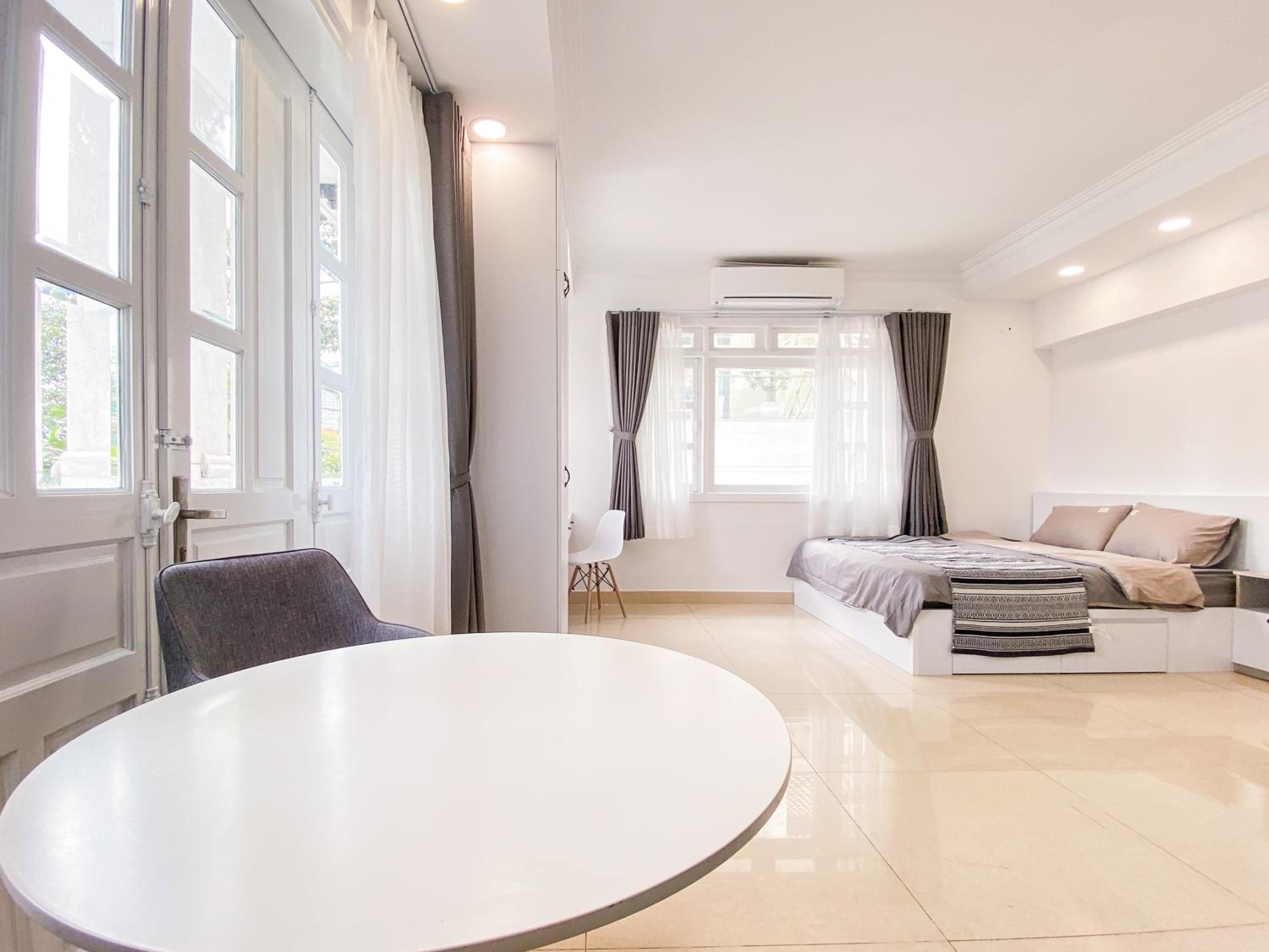 Zeus Living - Room in Villas An Phu