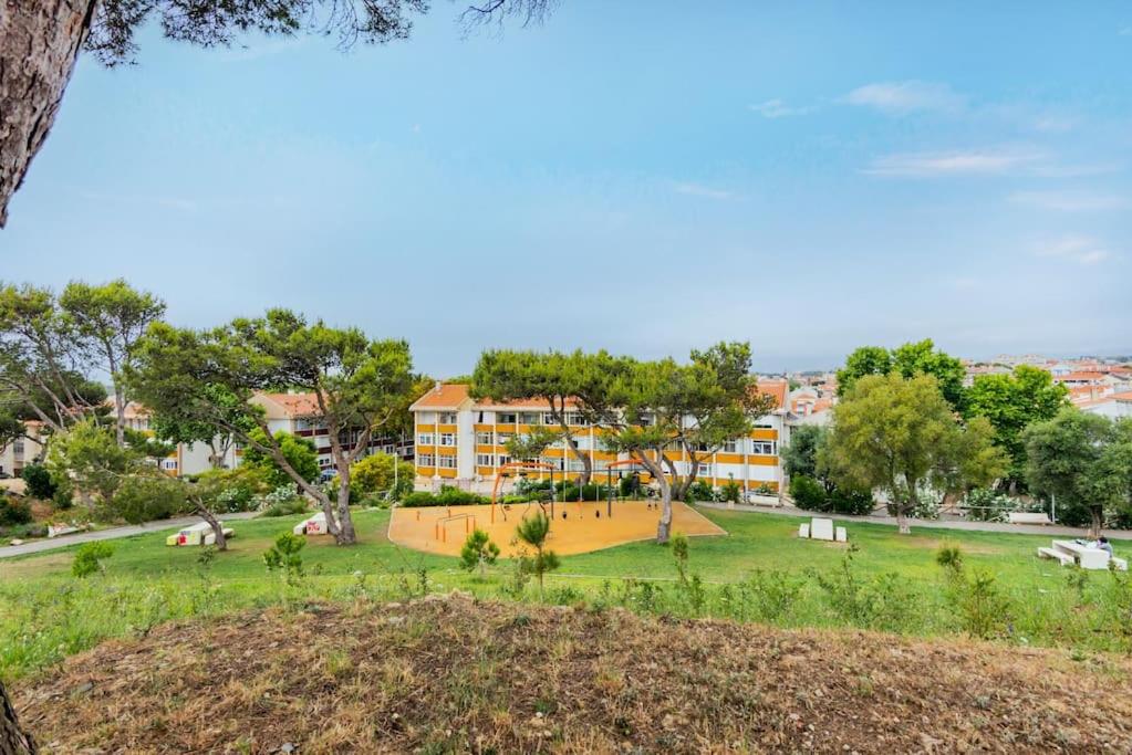 Cascais Modern & Quiet Retreat view 4