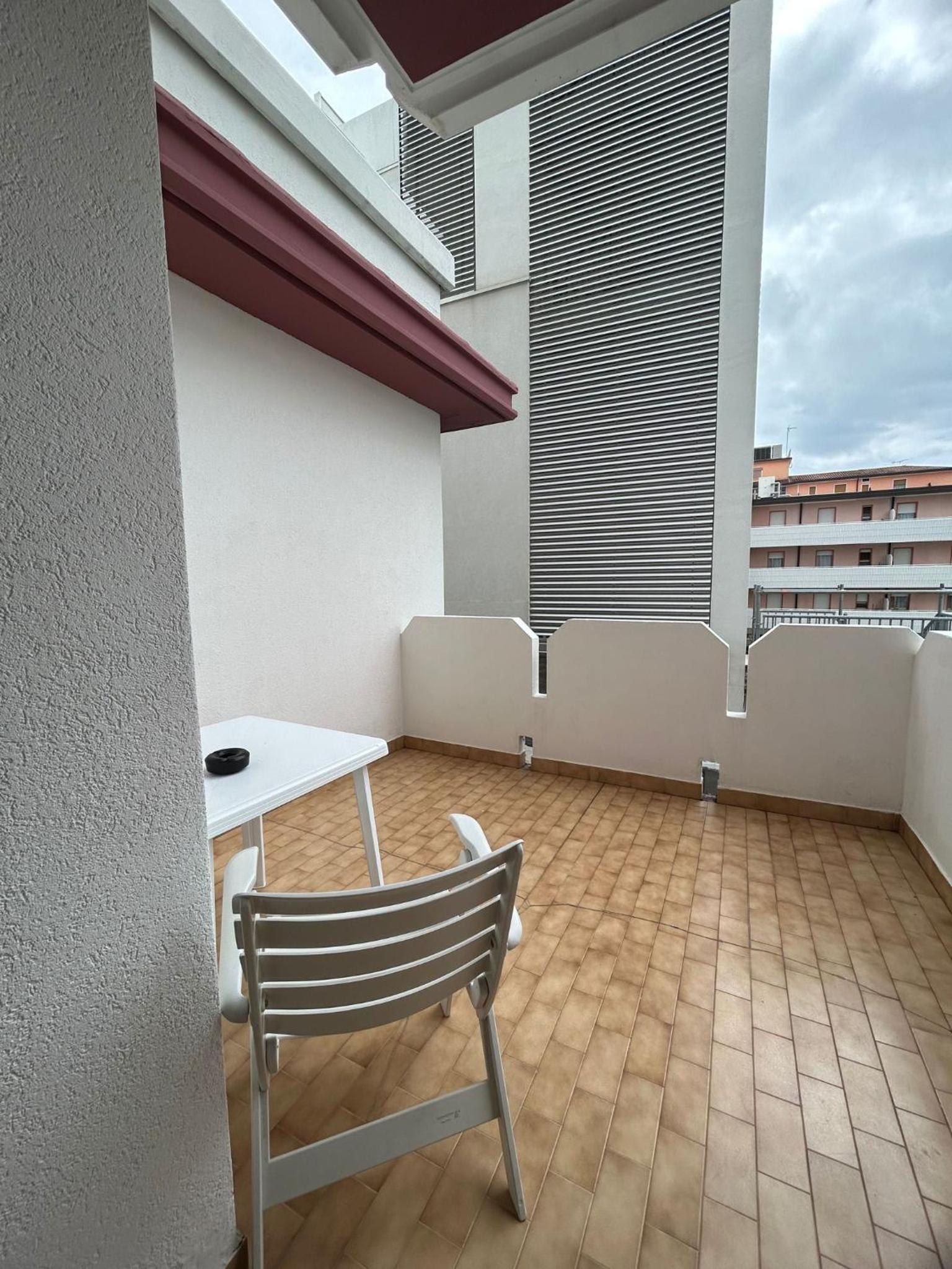 balcony