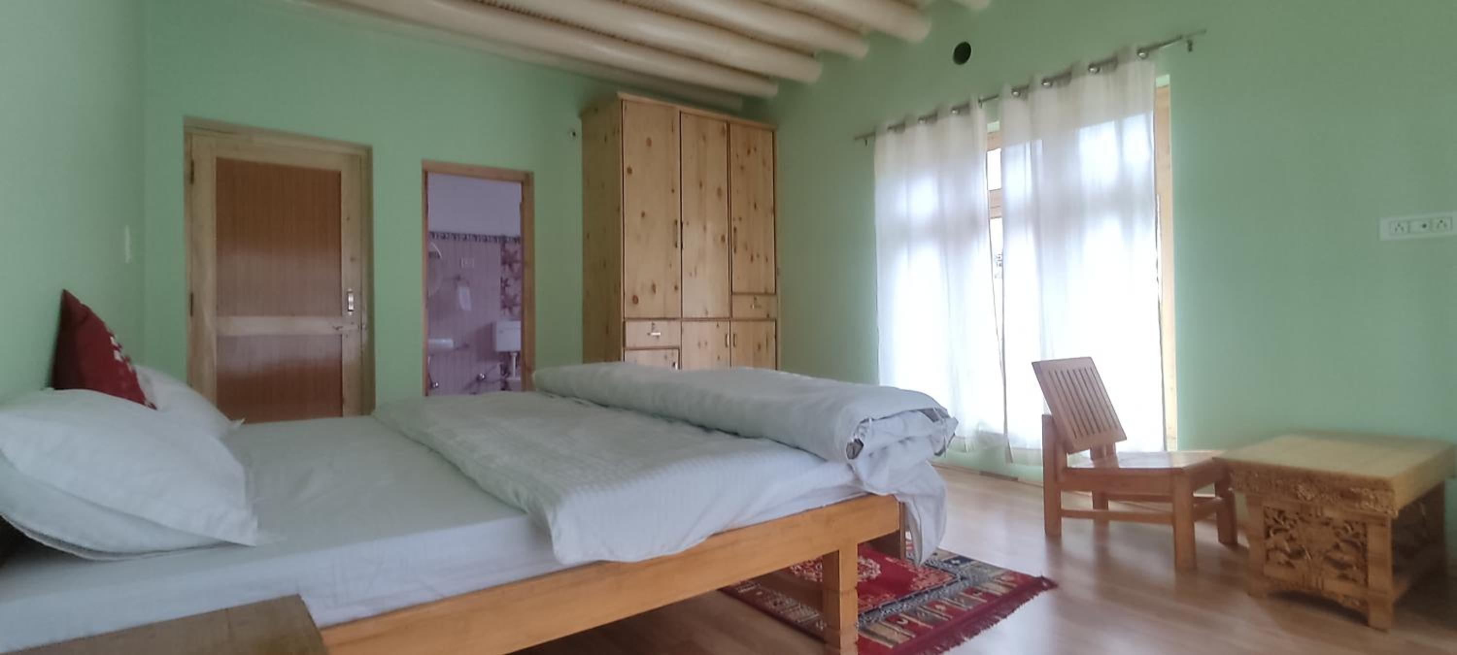 Streamlet homestay