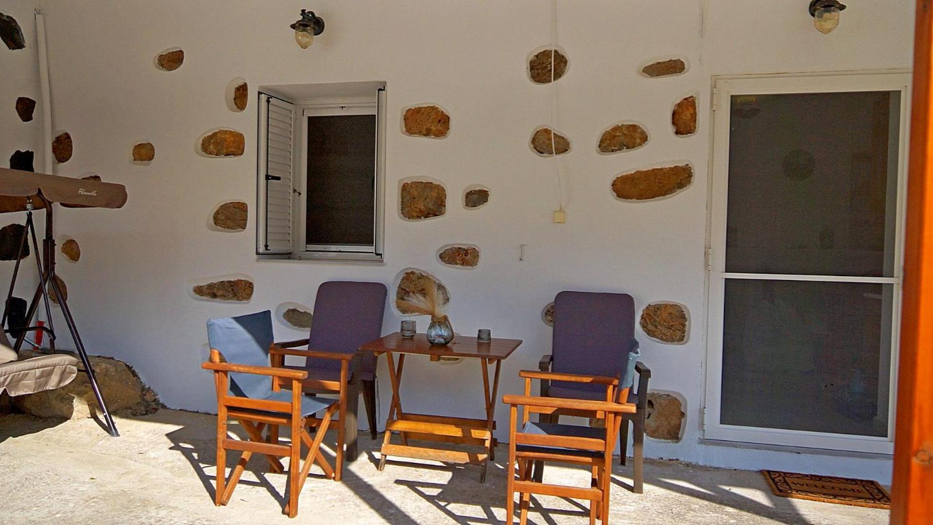 Polyraki's Cottage view 3