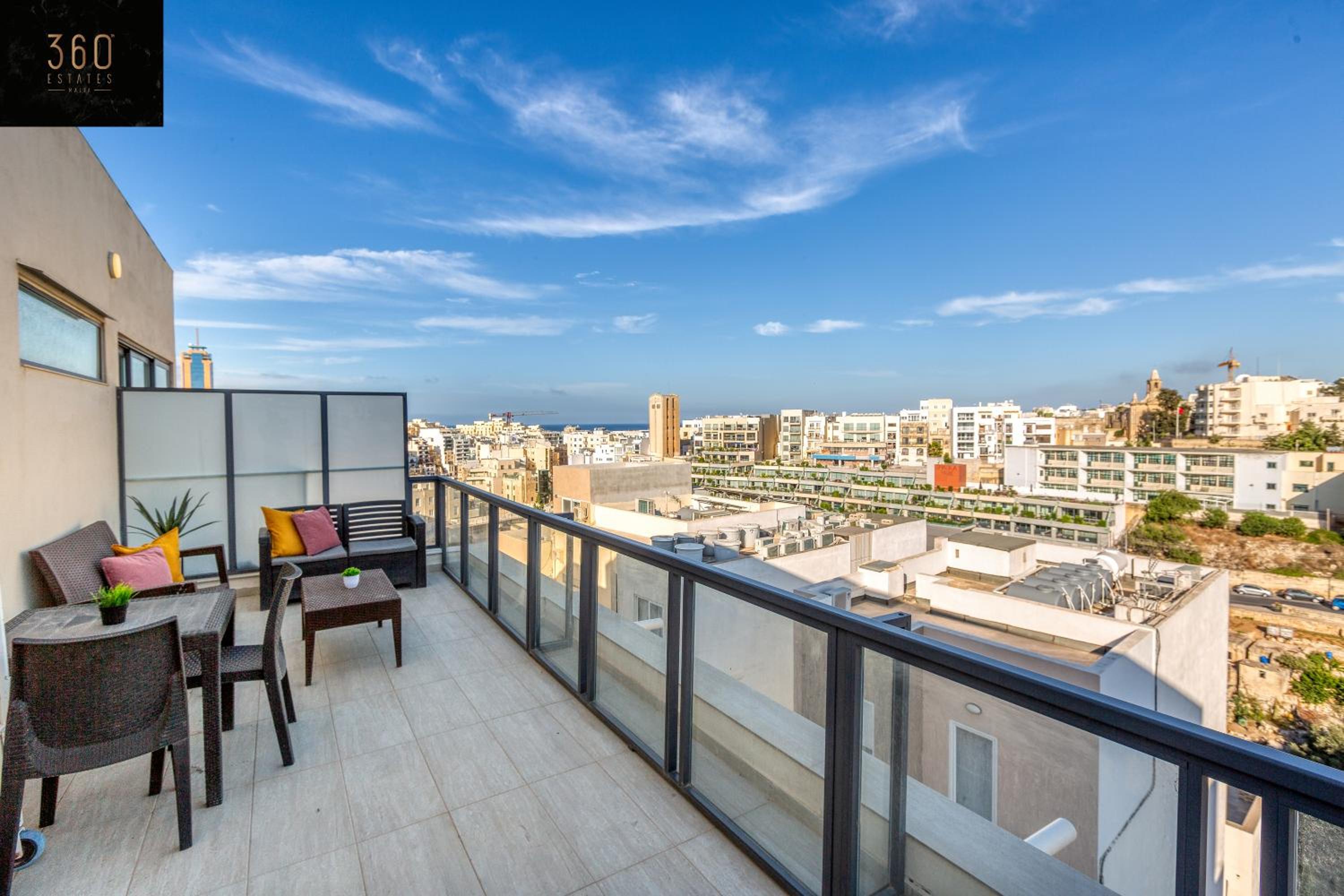 Meridian Suites - Stylish homes in St Julians next to Spinola photo 5