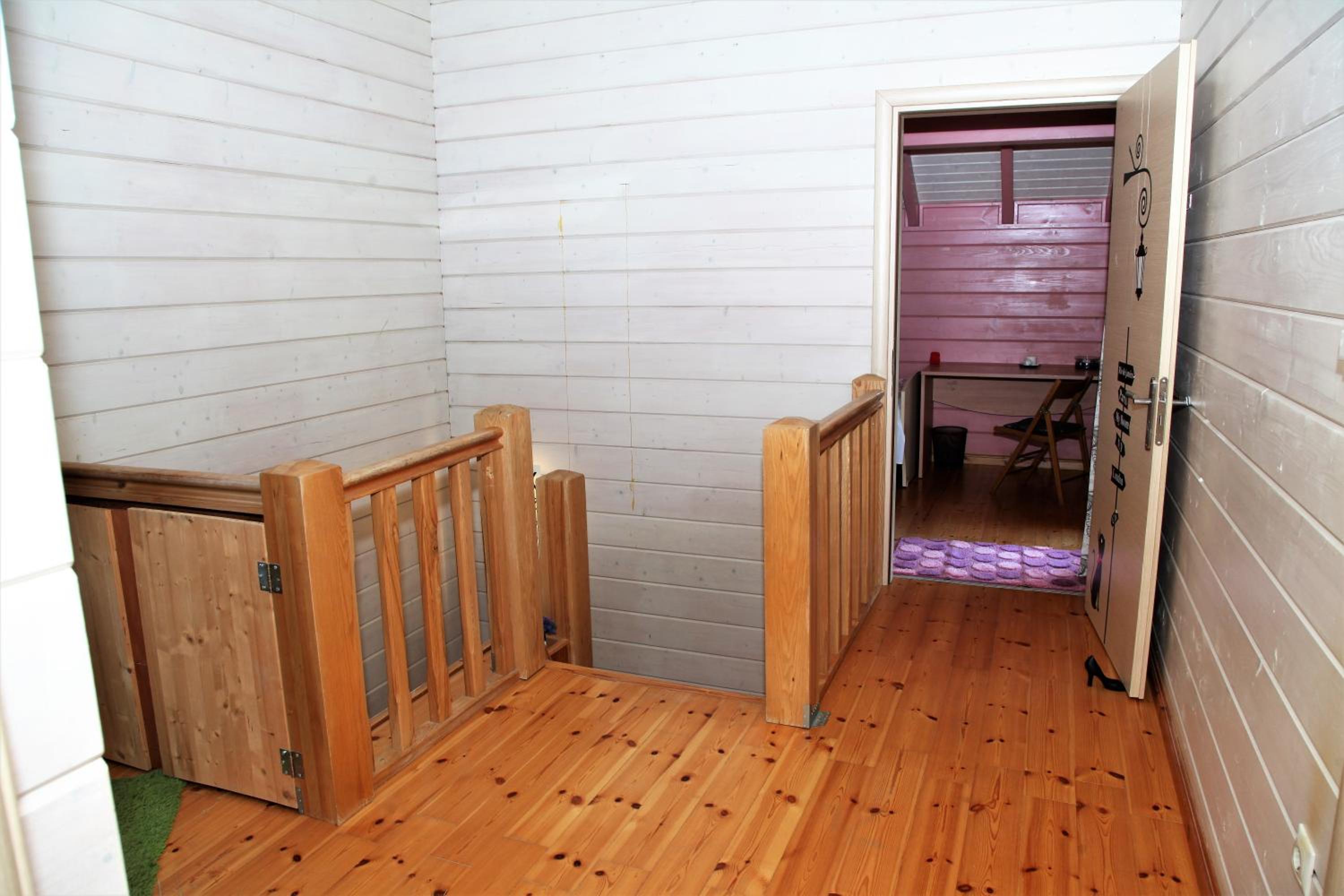 WOODEN HOUSE