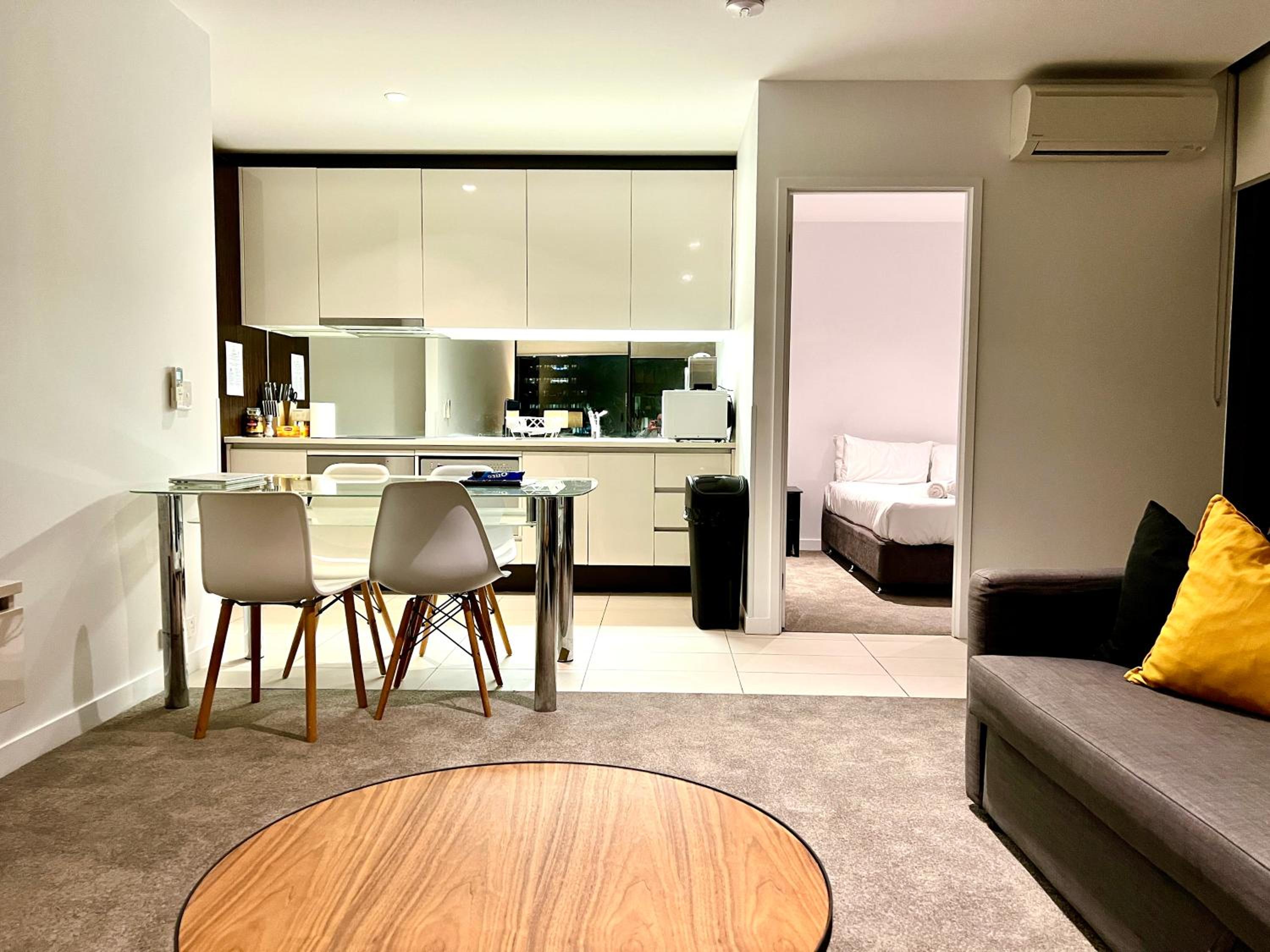 ReadySet Apartments at Madison