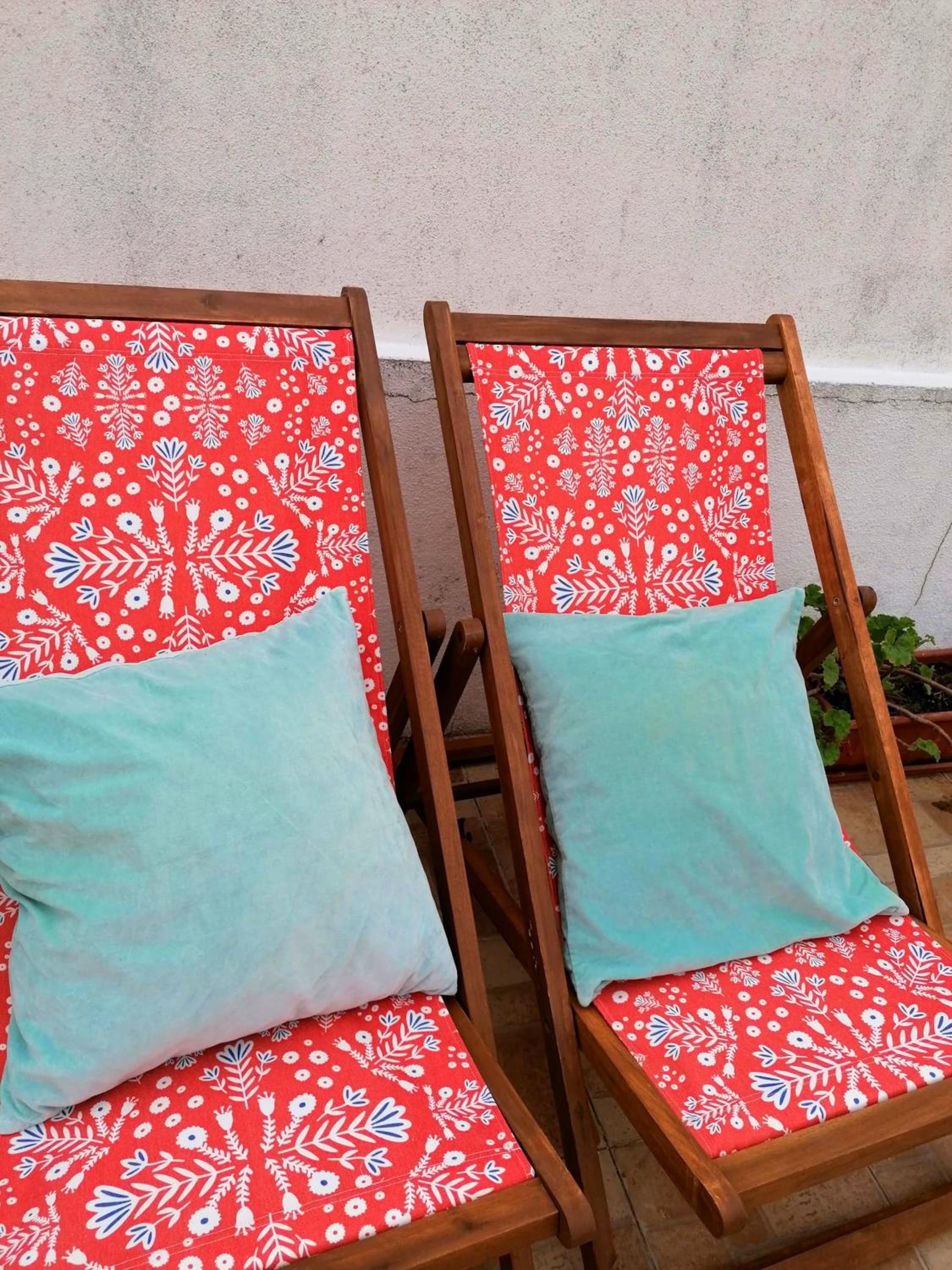 Cosy house in Atouguia da Baleia with private garden