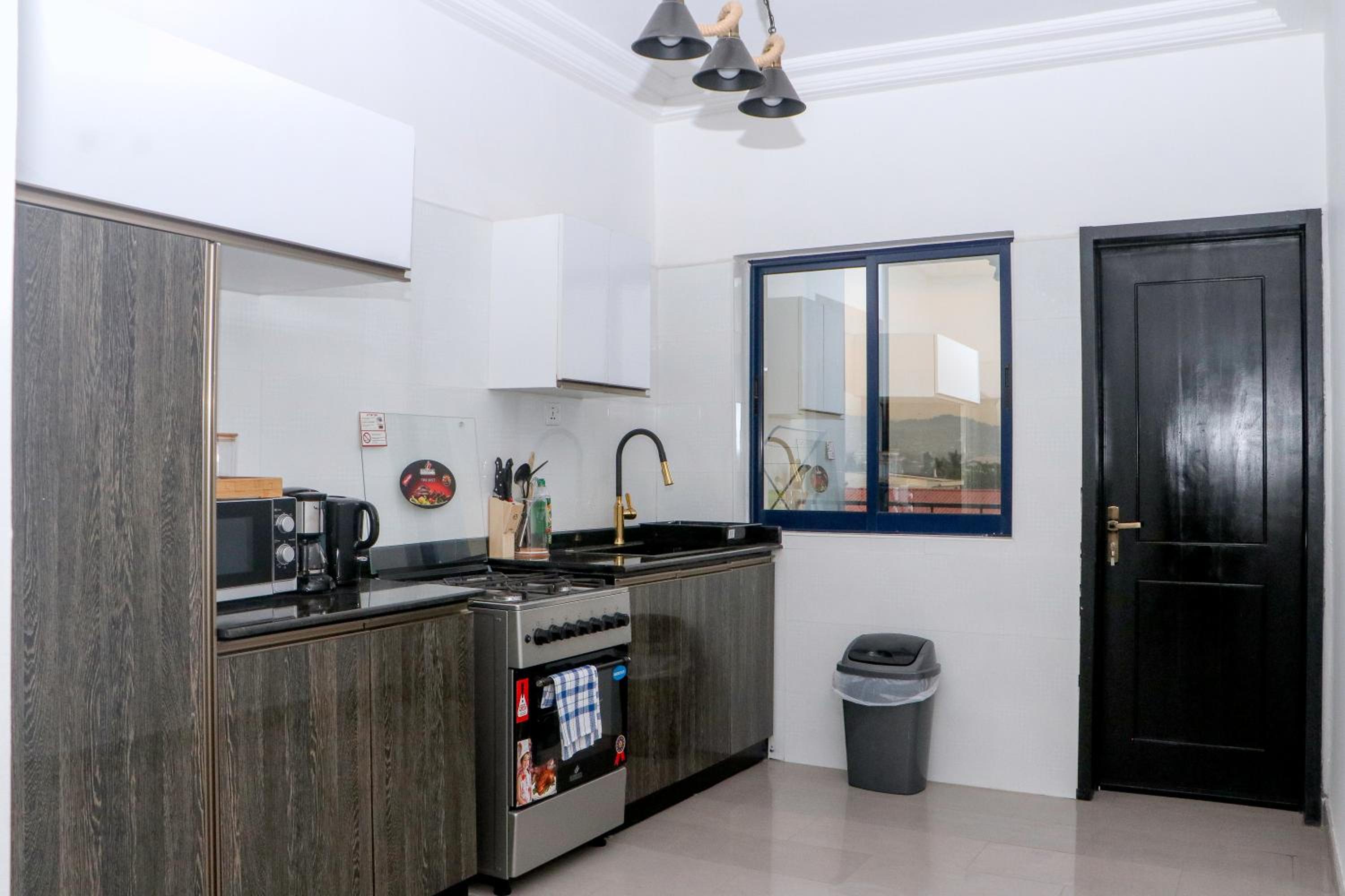 Candide Guest House