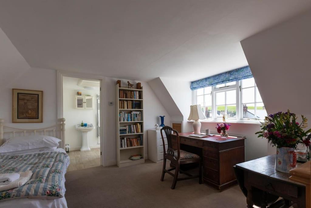 Chain House - Historic and Gorgeous, Spacious and Private view 3