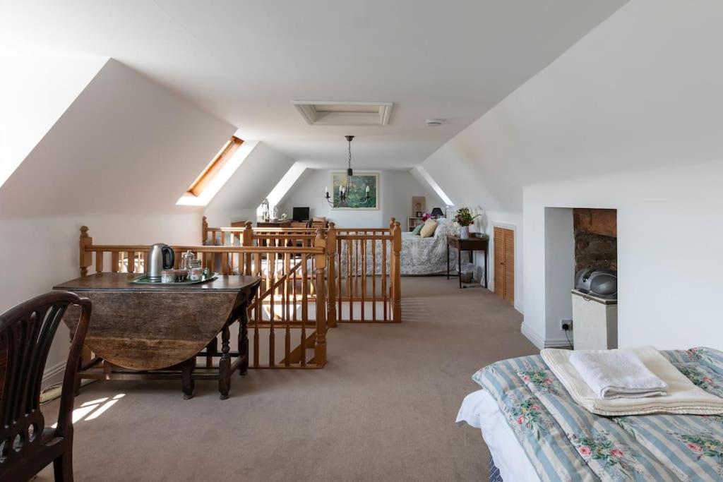 Chain House - Historic and Gorgeous, Spacious and Private view 4
