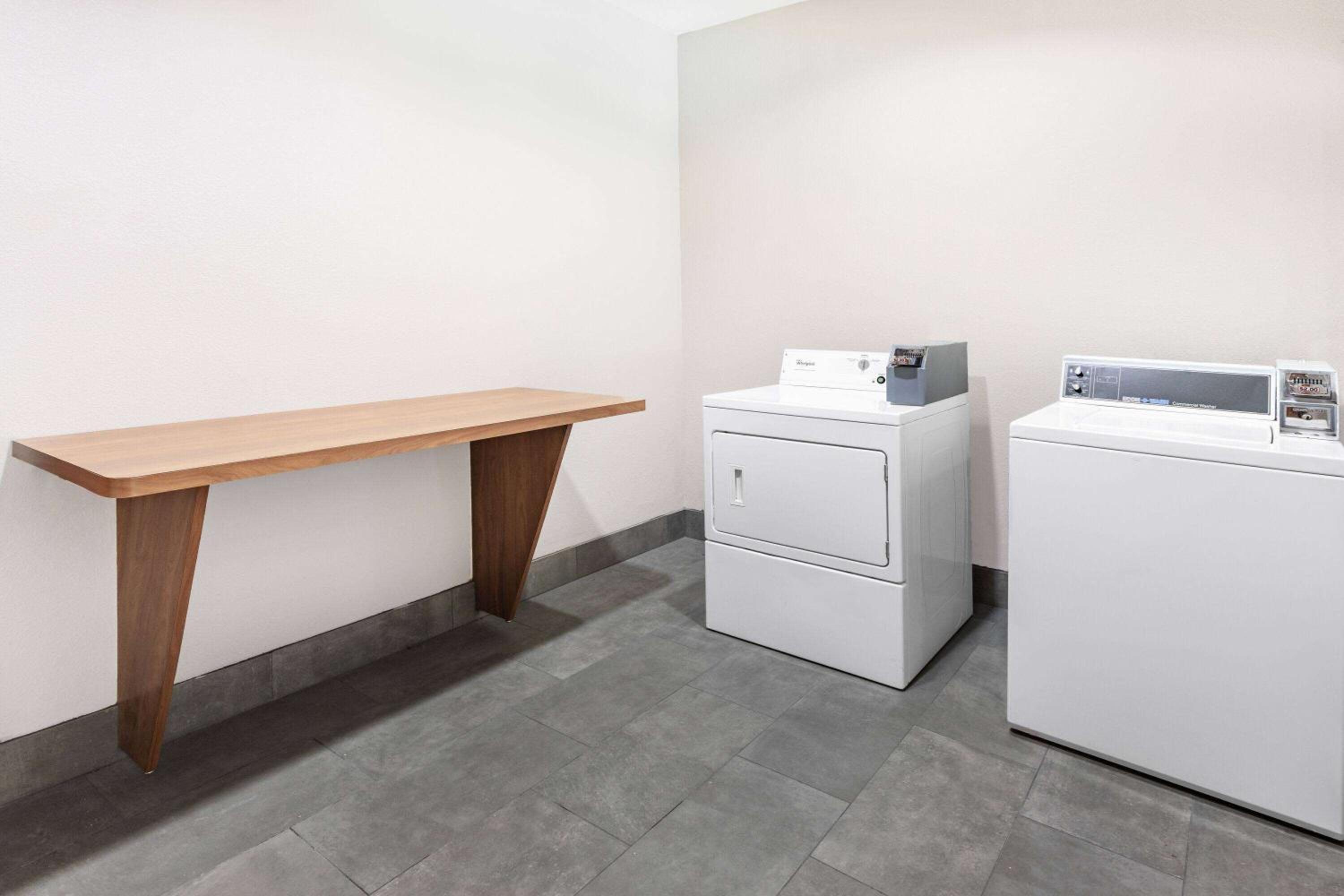 Wingate by Wyndham Houston Bush Intercontinental Airport - Property Image 12