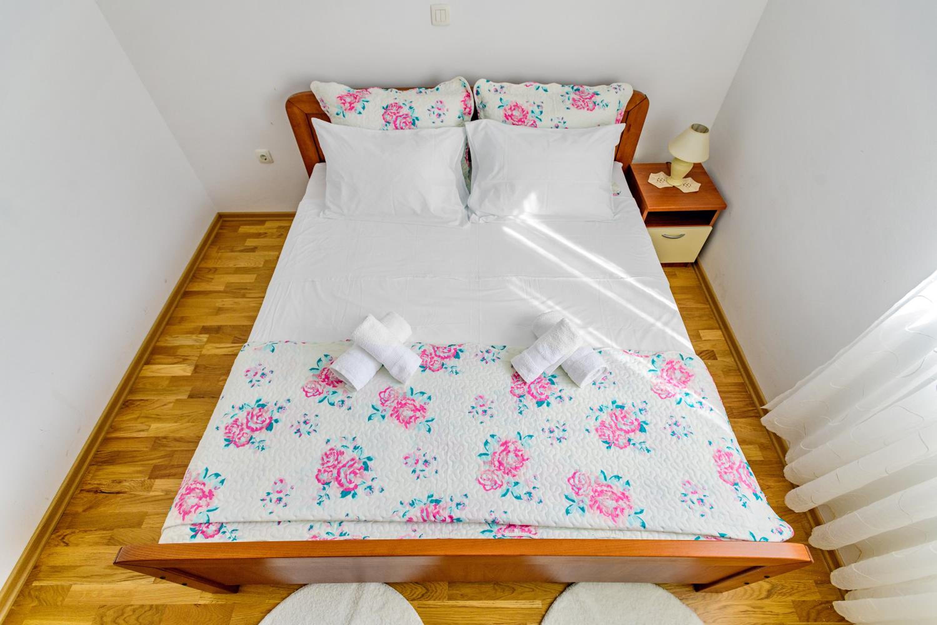 Modern apartment in peaceful area - Zadar view 3