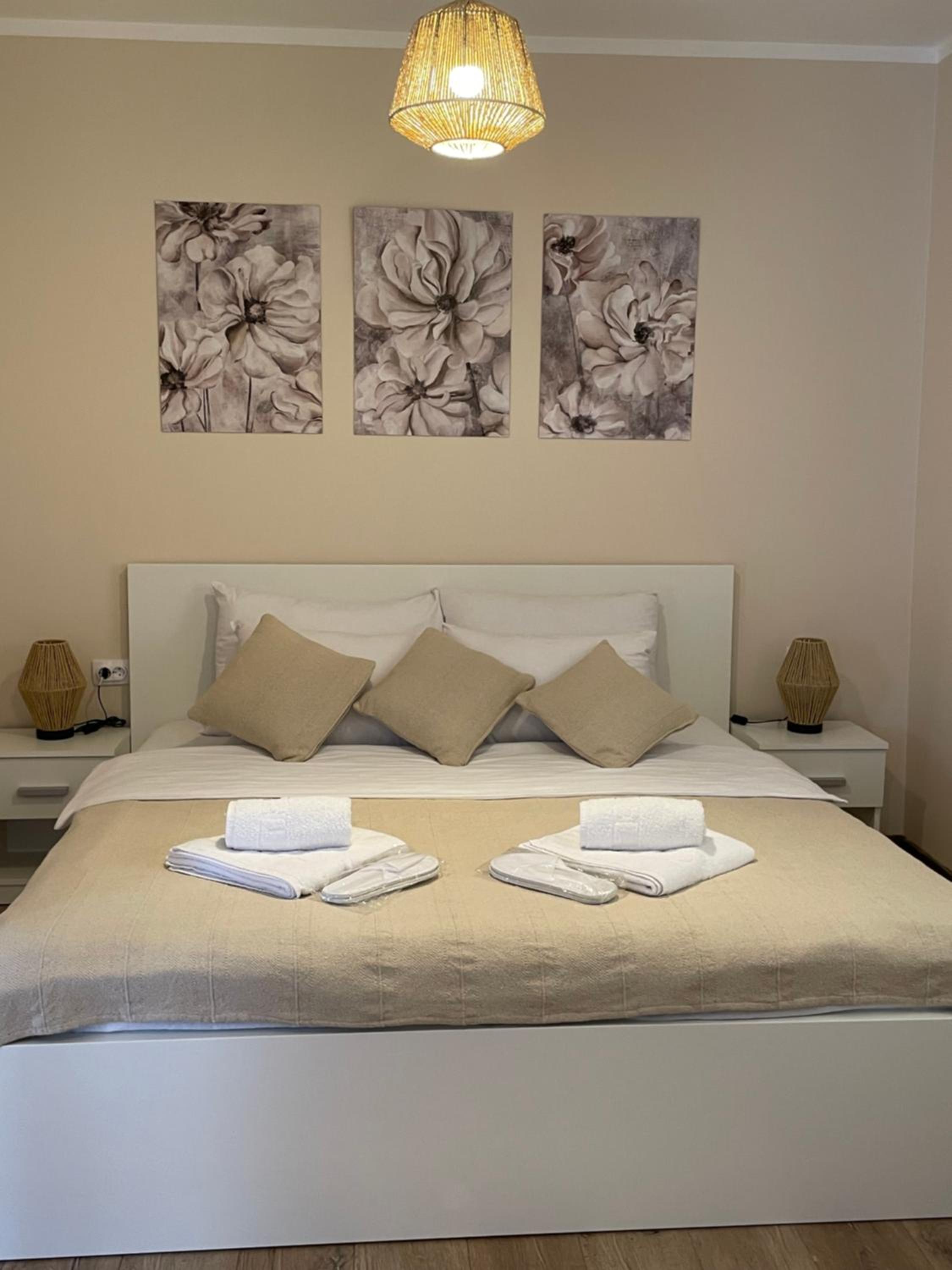 Airport Apartments Alexandra