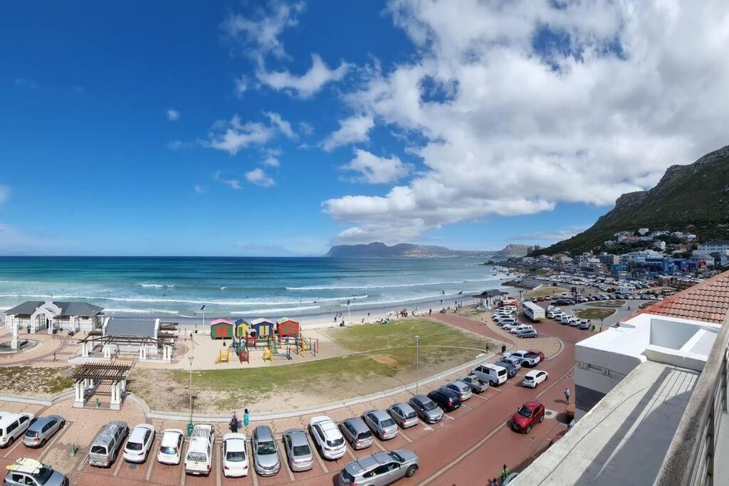 Beachfront Apartment on Muizenberg Surfers Corner