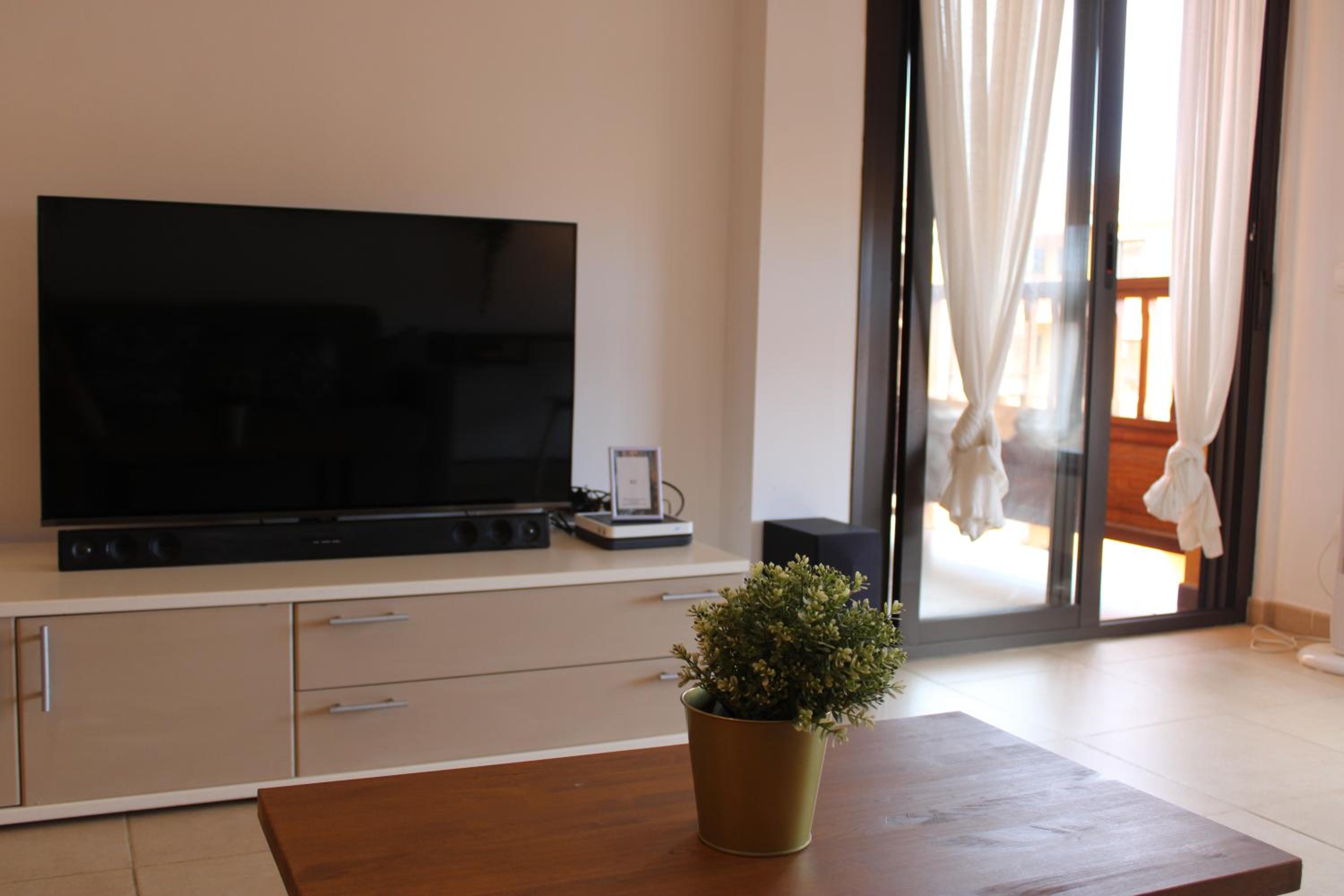 Beautiful apartment with pool in Palm Mar
