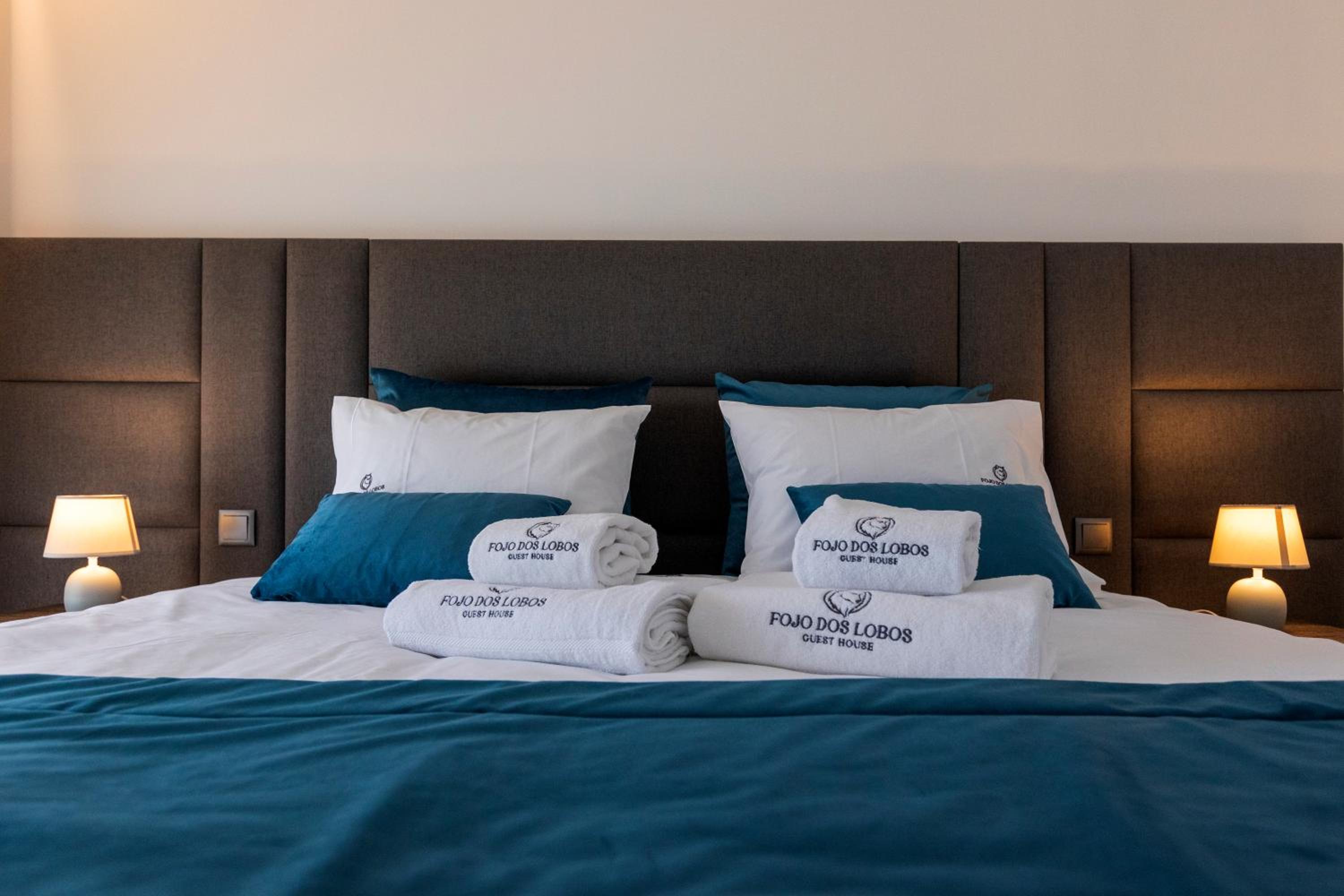 Guest House Fojo dos Lobos