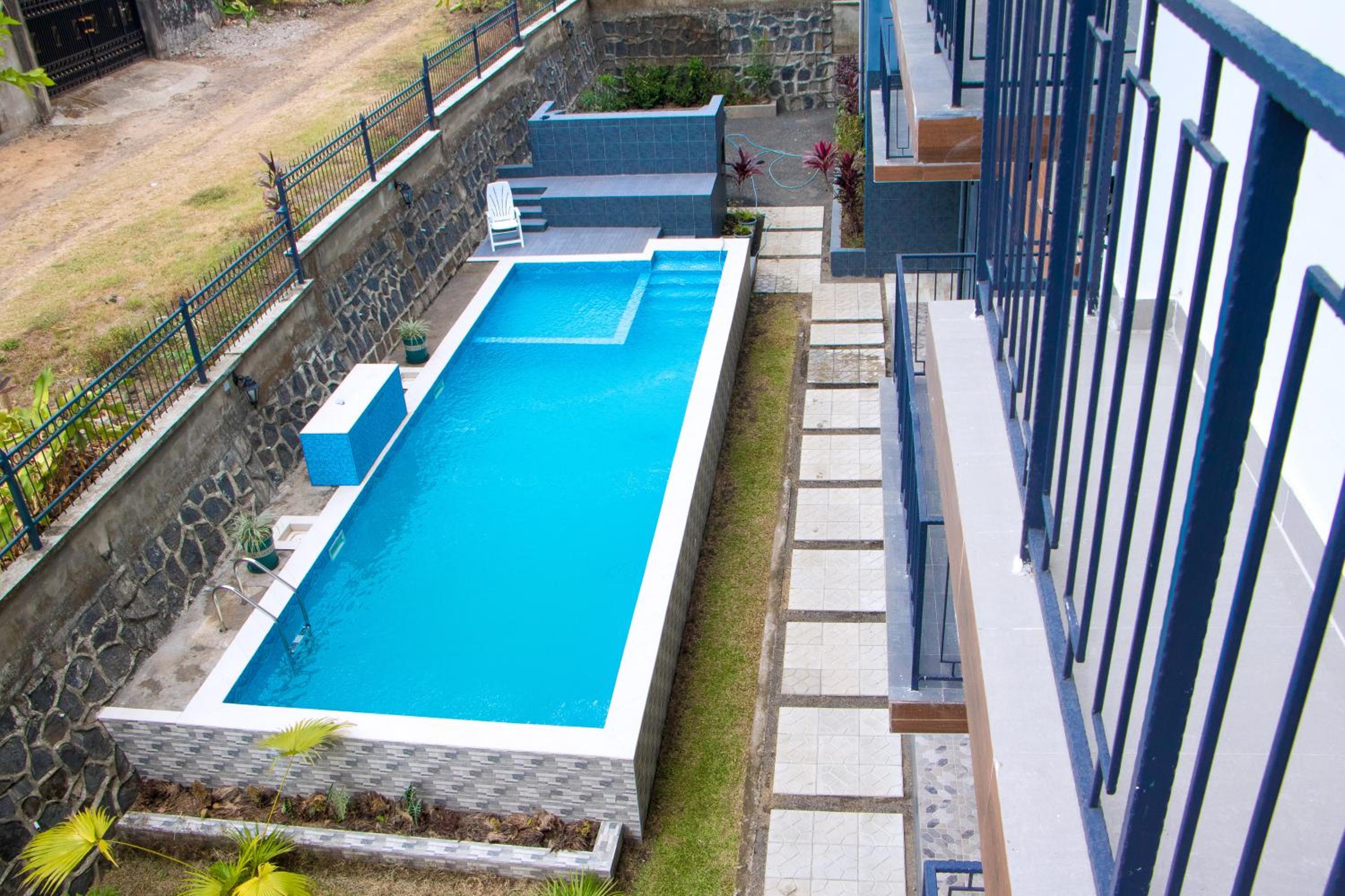 Candide Guest House