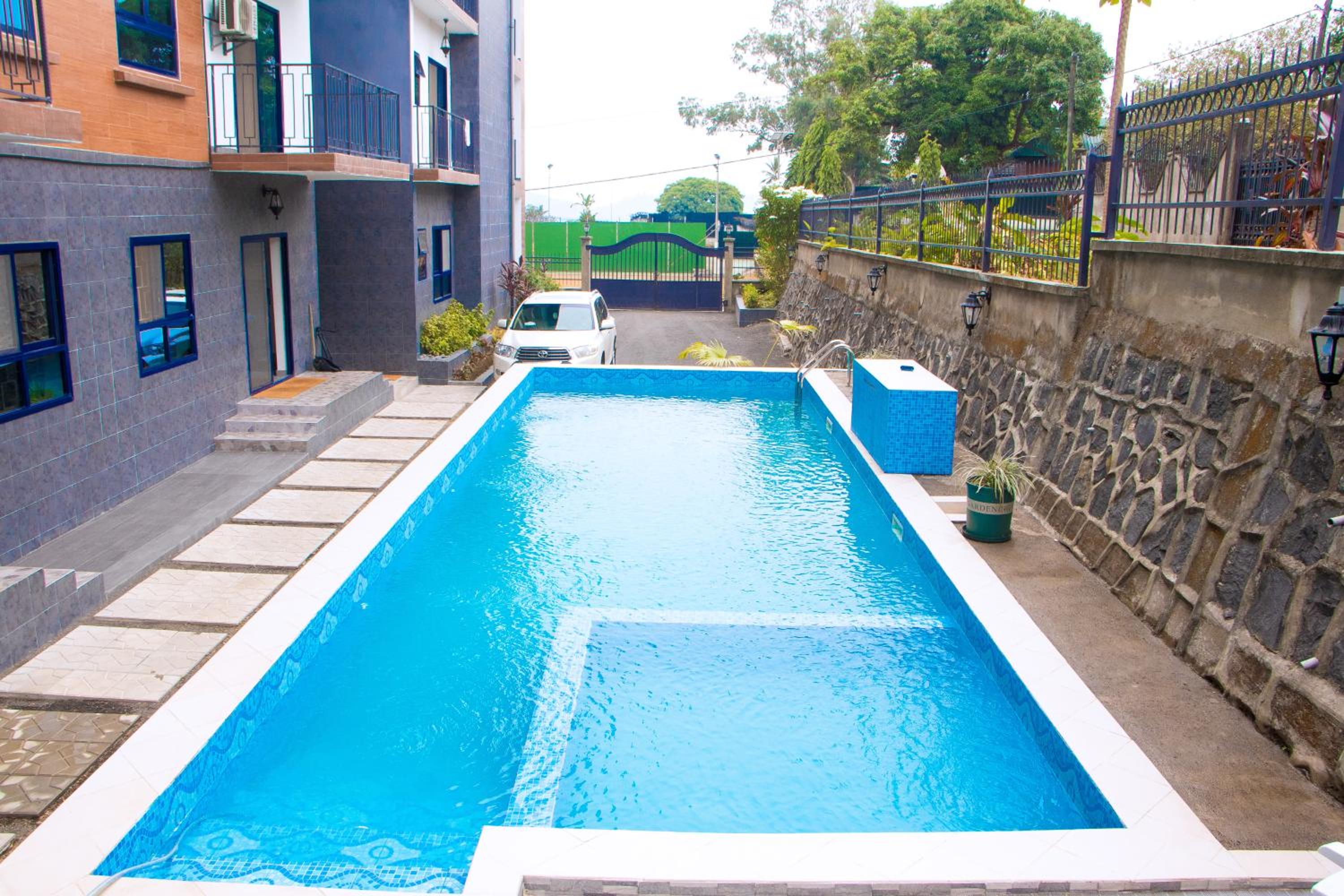 Candide Guest House