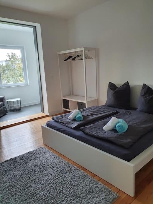 2.OG/Altbau-Wohnung top-saniert/4-Zimmer/Weststadt