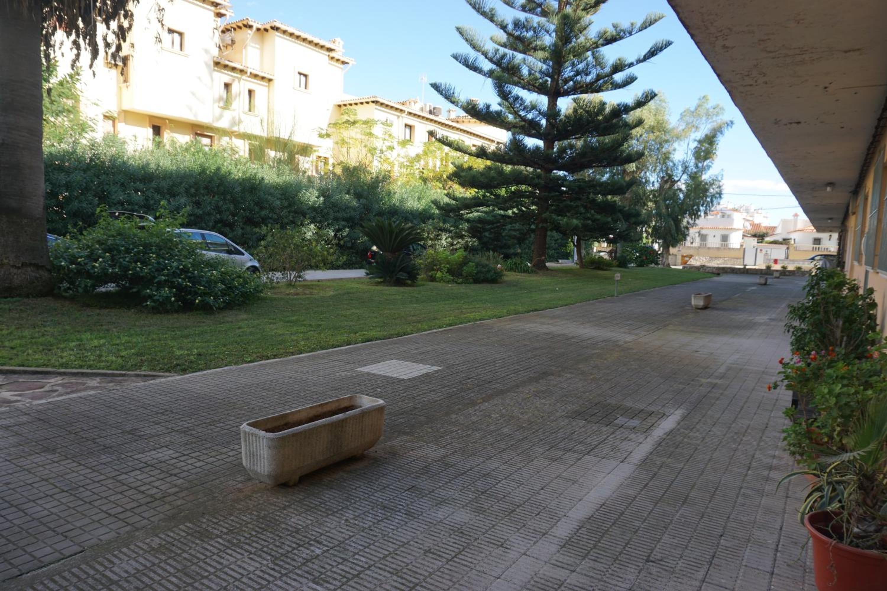 Apartamento Maria Elena a sólo unos pasos de la playa Les Bovetes view 2