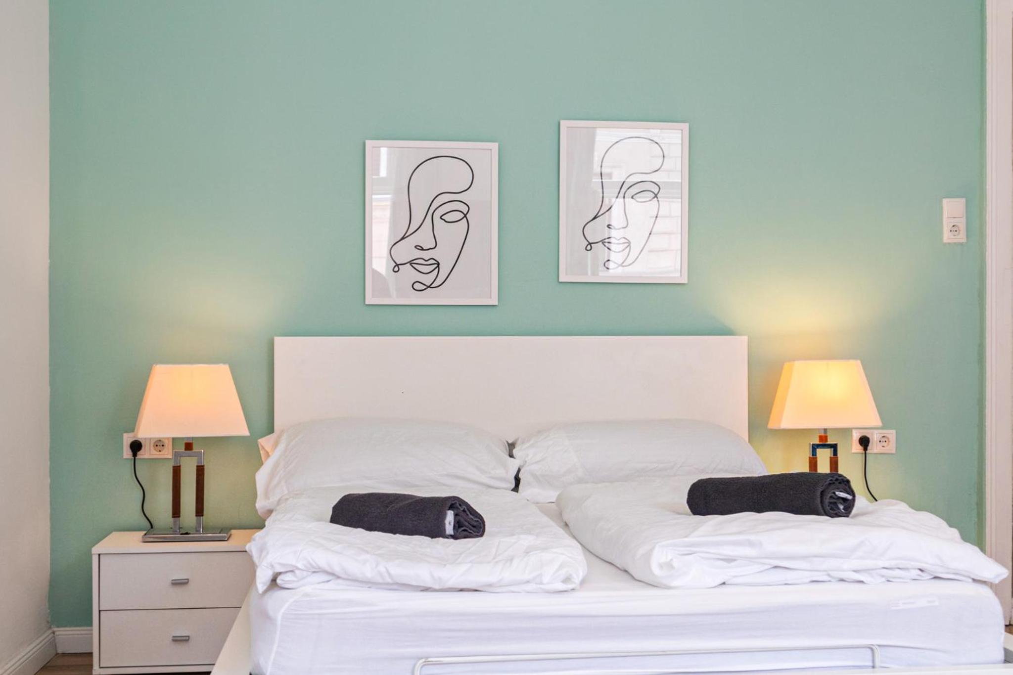 Charming 1BR Viennese Gem - Perfect Starting Point