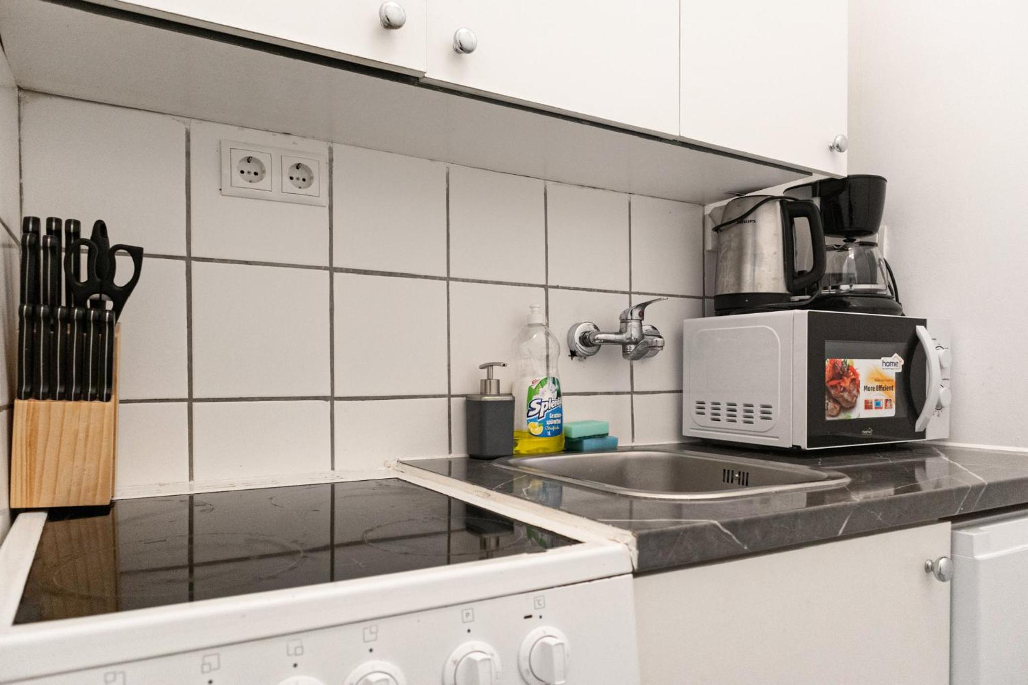 Charming 1BR Viennese Gem - Perfect Starting Point