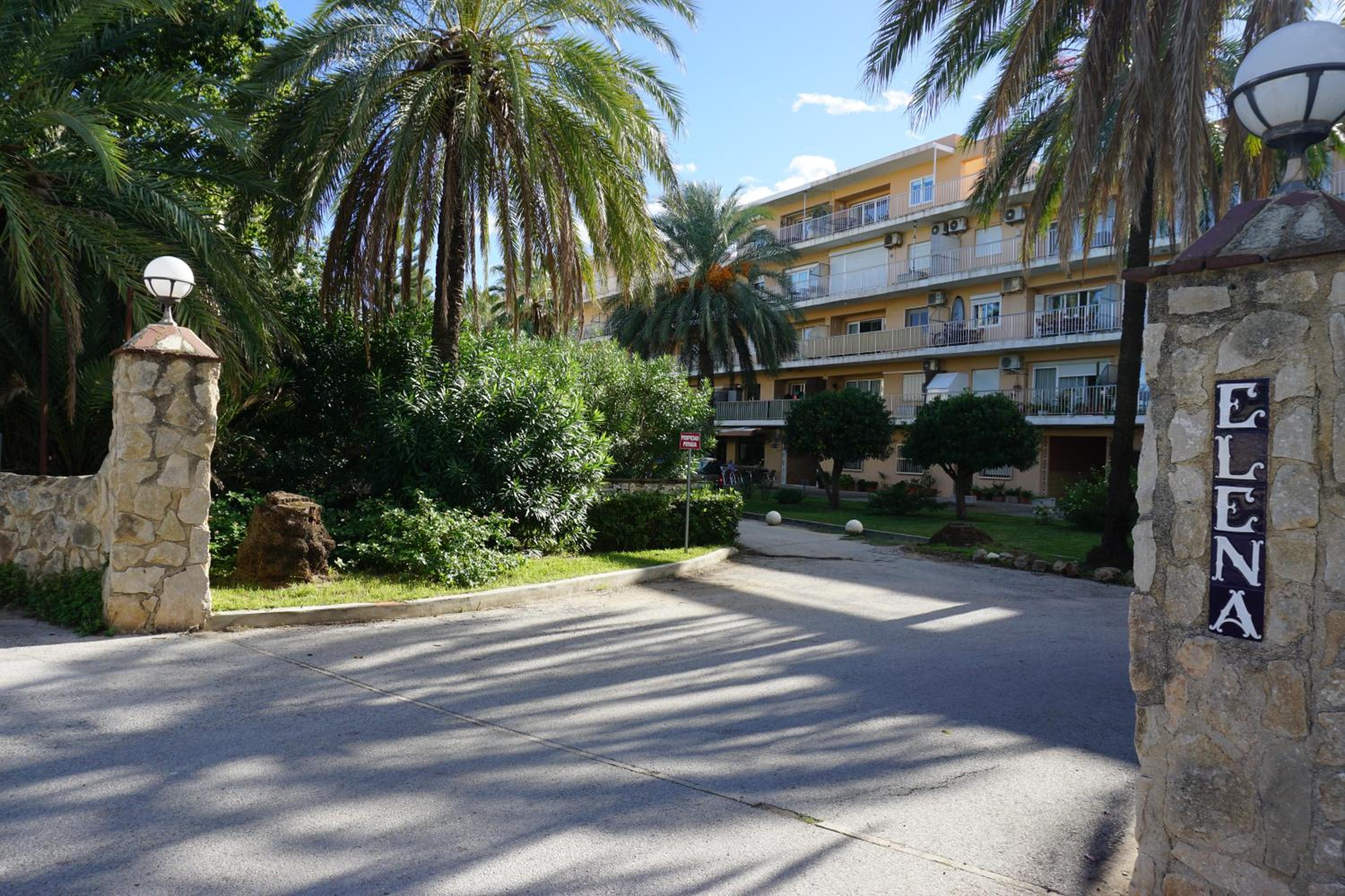 Apartamento Maria Elena a sólo unos pasos de la playa Les Bovetes view 3