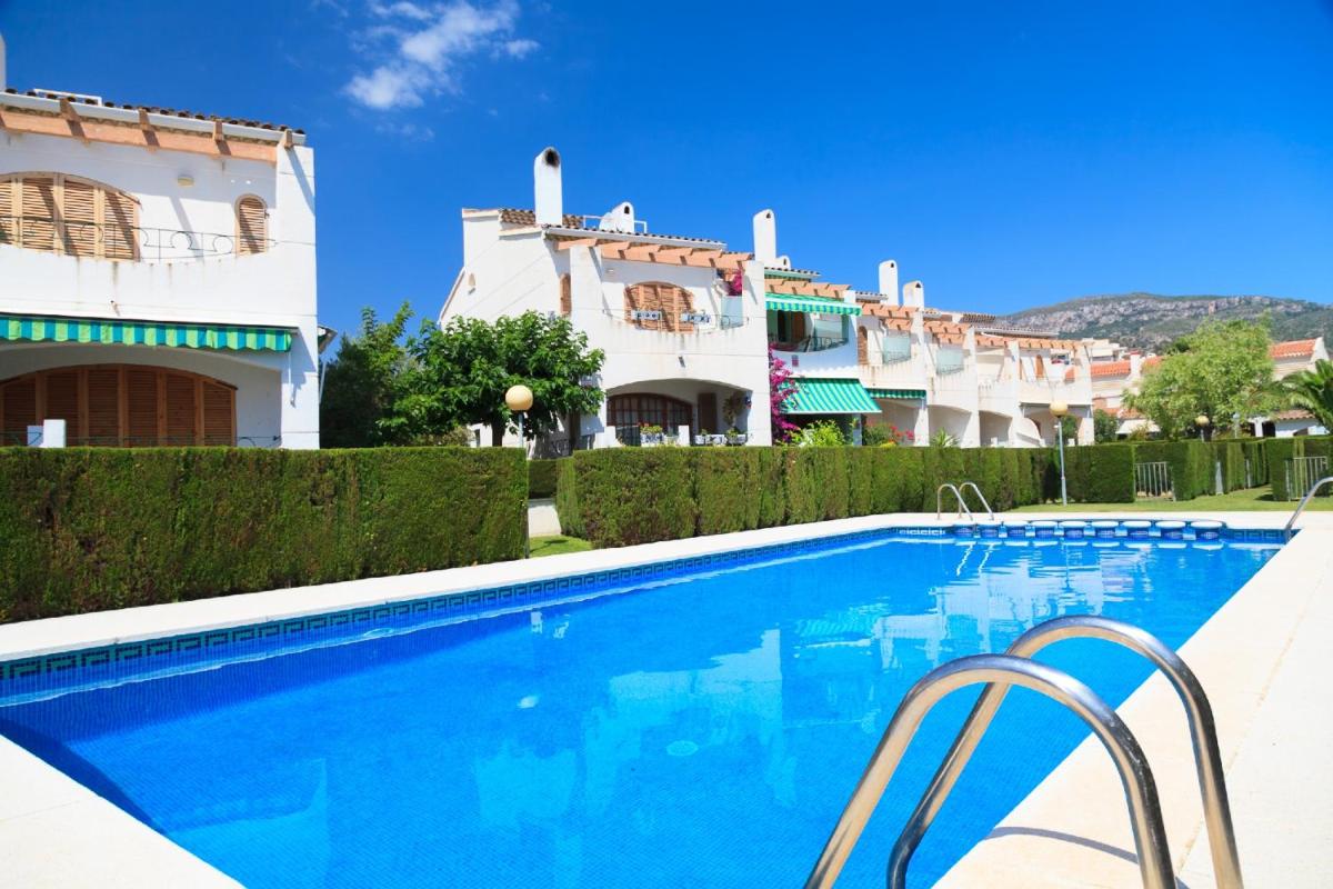 UHC Arenal Family Complex photo 1