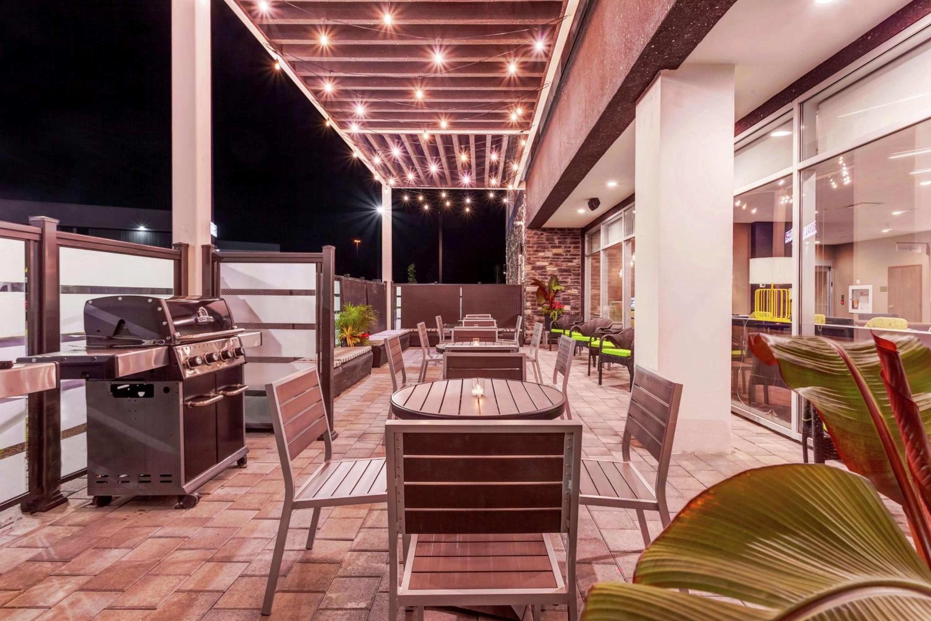 Home2 Suites By Hilton Toronto/Brampton, On - Property Image 3