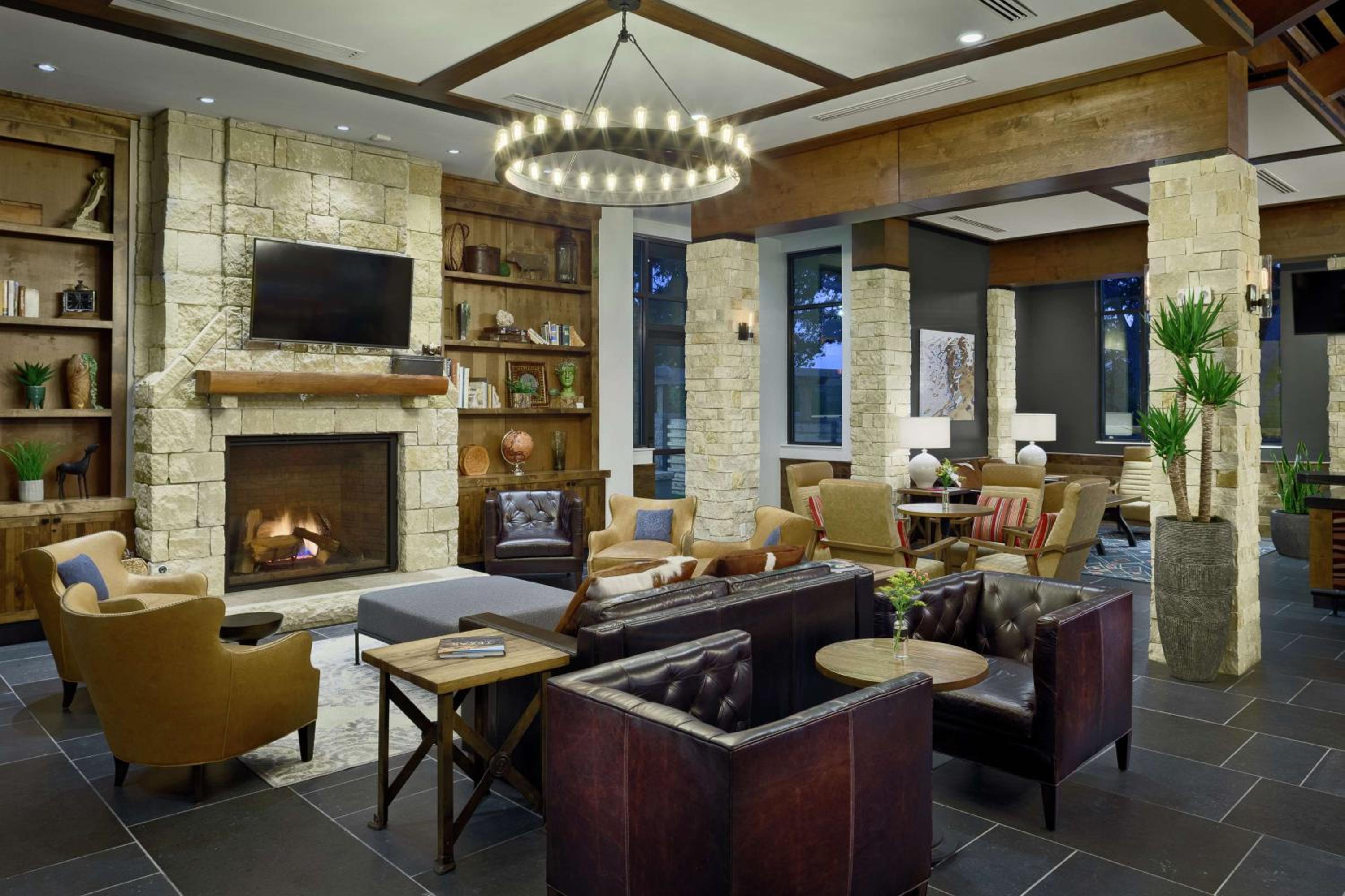 San Antonio Vacations - The Bevy Hotel Boerne, A Doubletree By Hilton - Property Image 4