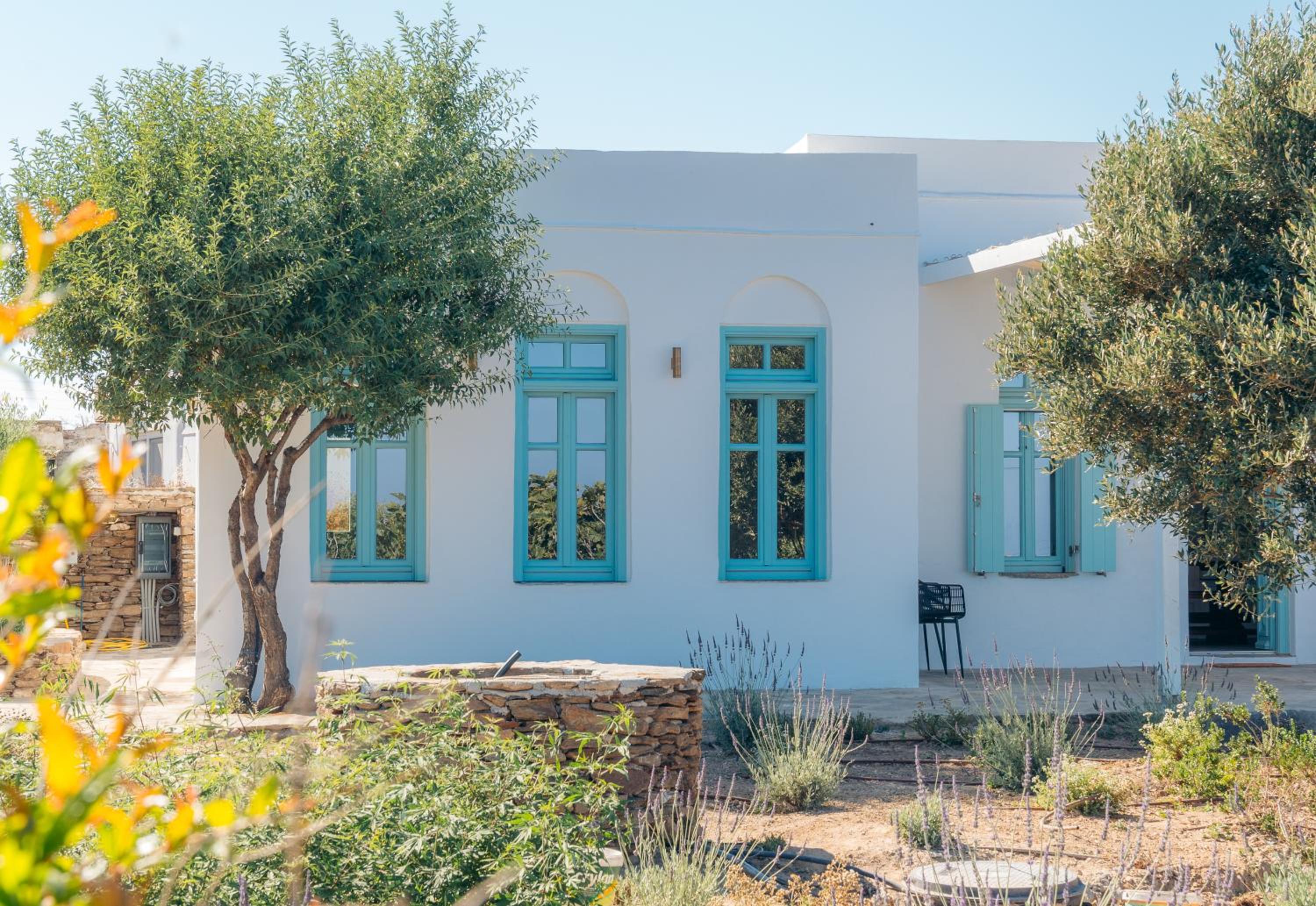 Hotel Eco-Luxe Retreat in Ano Petali, Sifnos - Image 1
