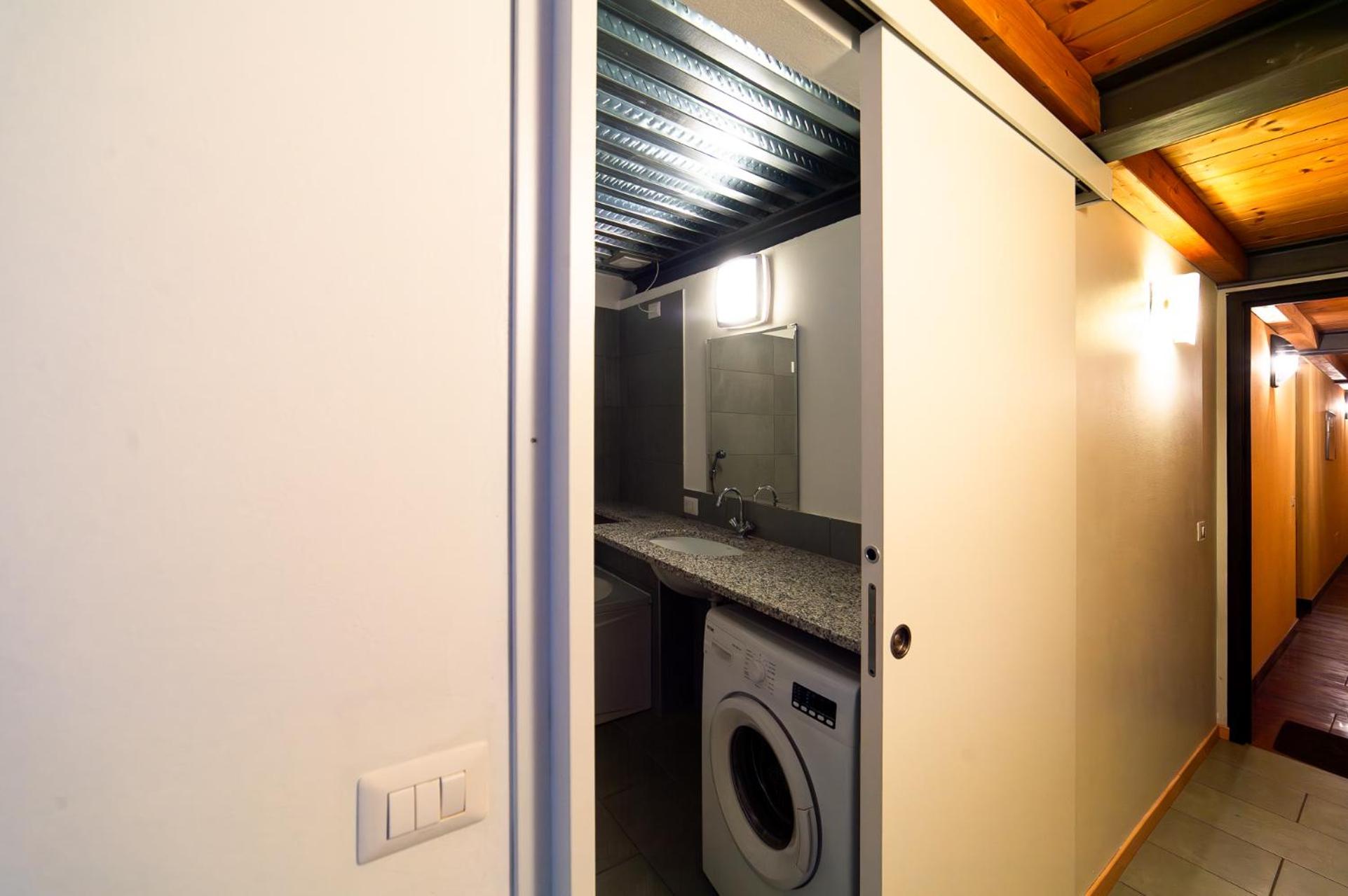 Hbhall Residenze Darsena