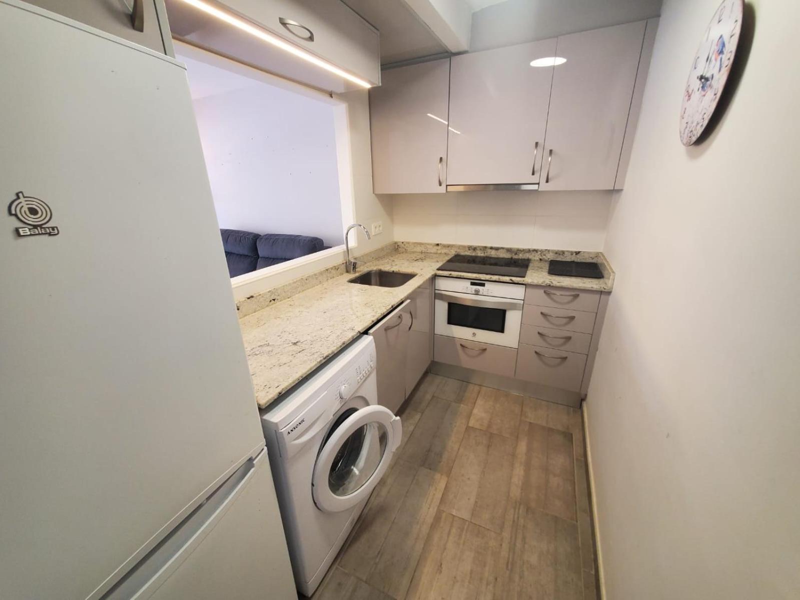 Salou Centro primera linea de mar photo 4