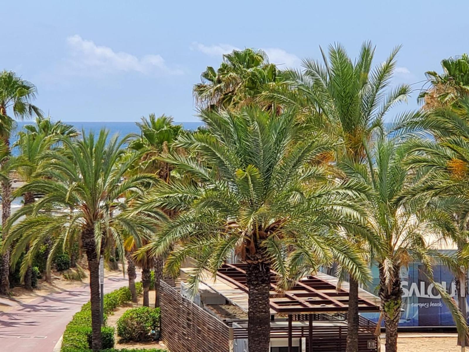 Salou Centro primera linea de mar photo 3