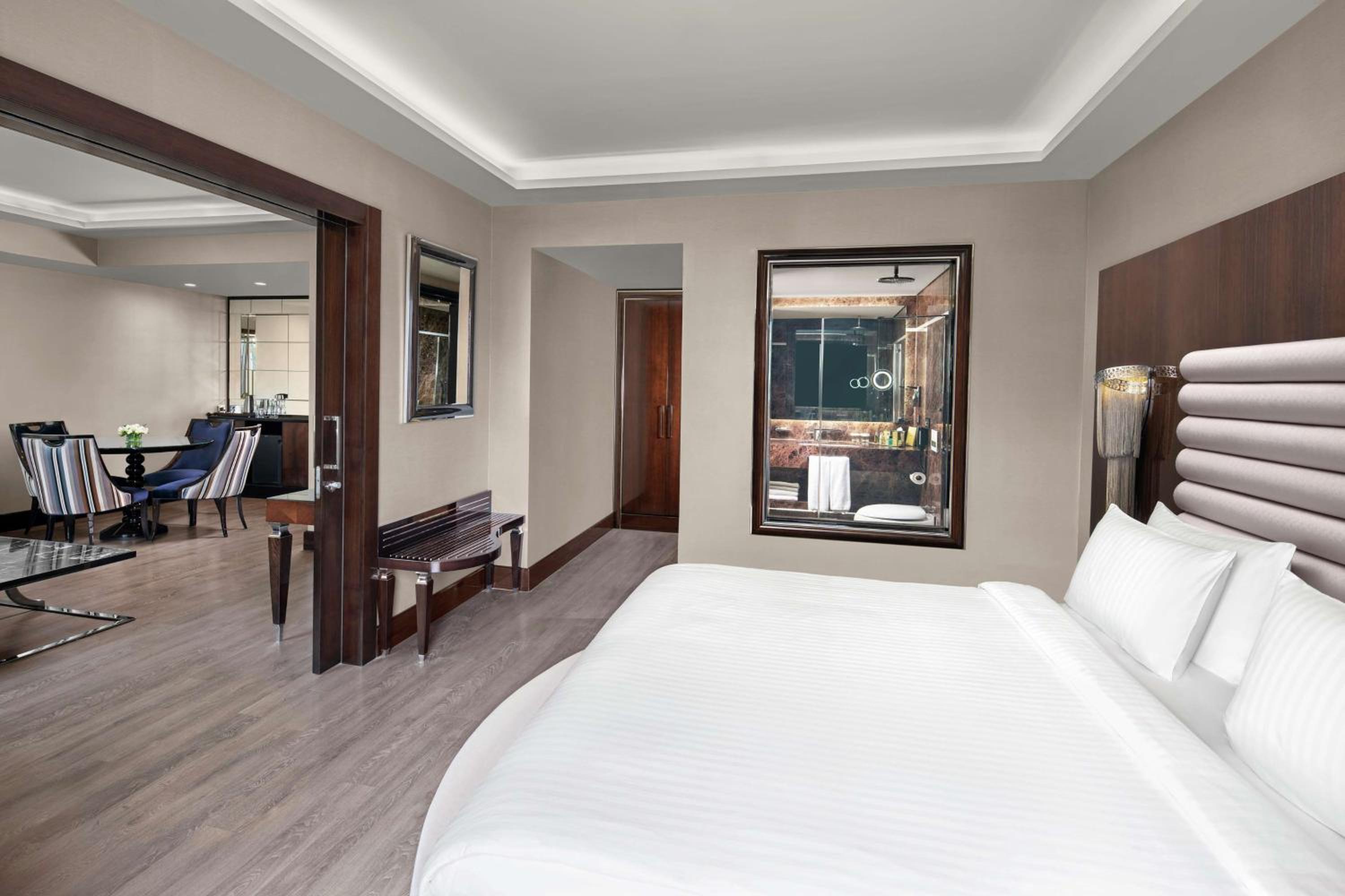 DoubleTree by Hilton İstanbul Esentepe - Image 15