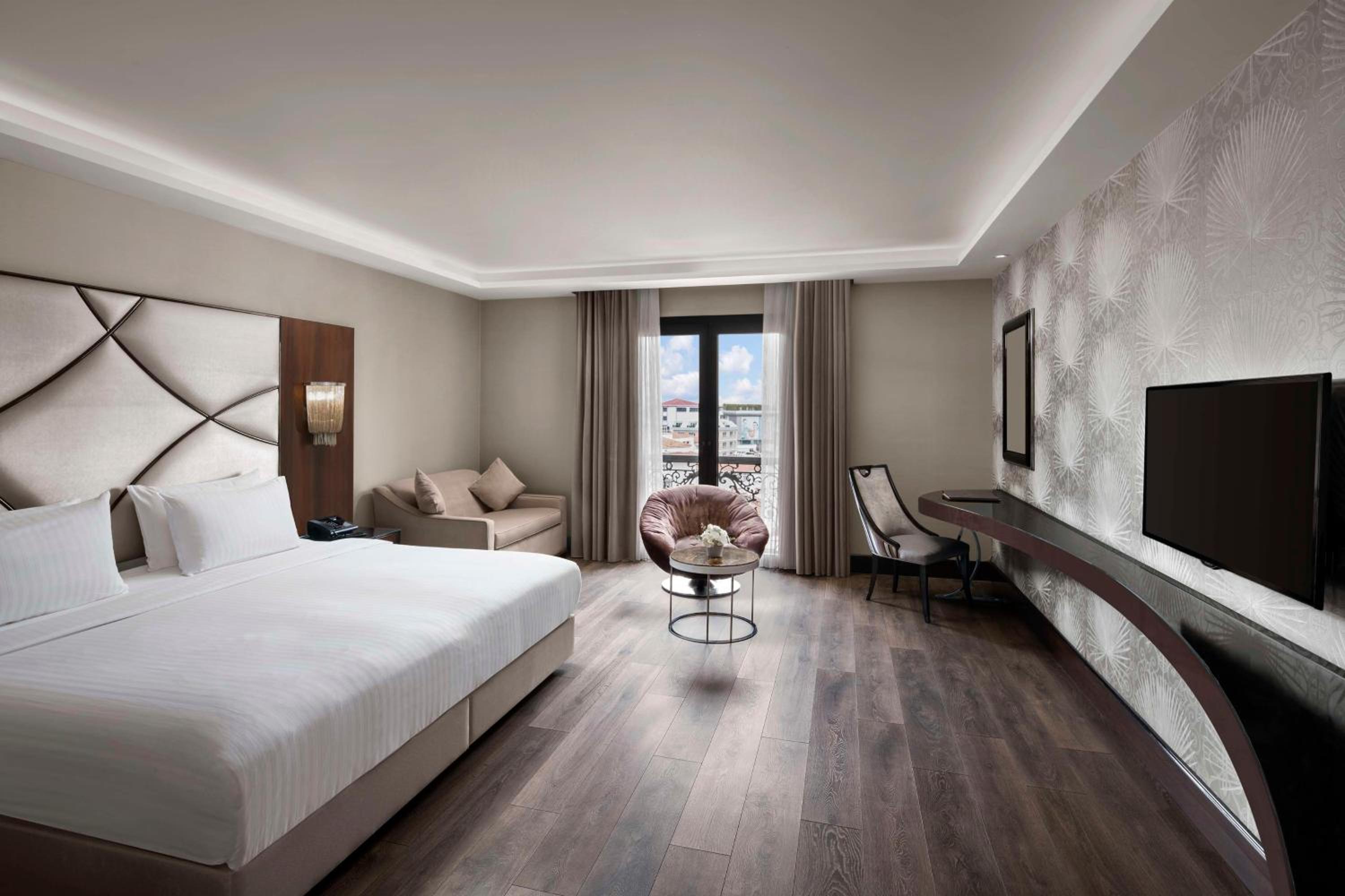 DoubleTree by Hilton İstanbul Esentepe - Image 24