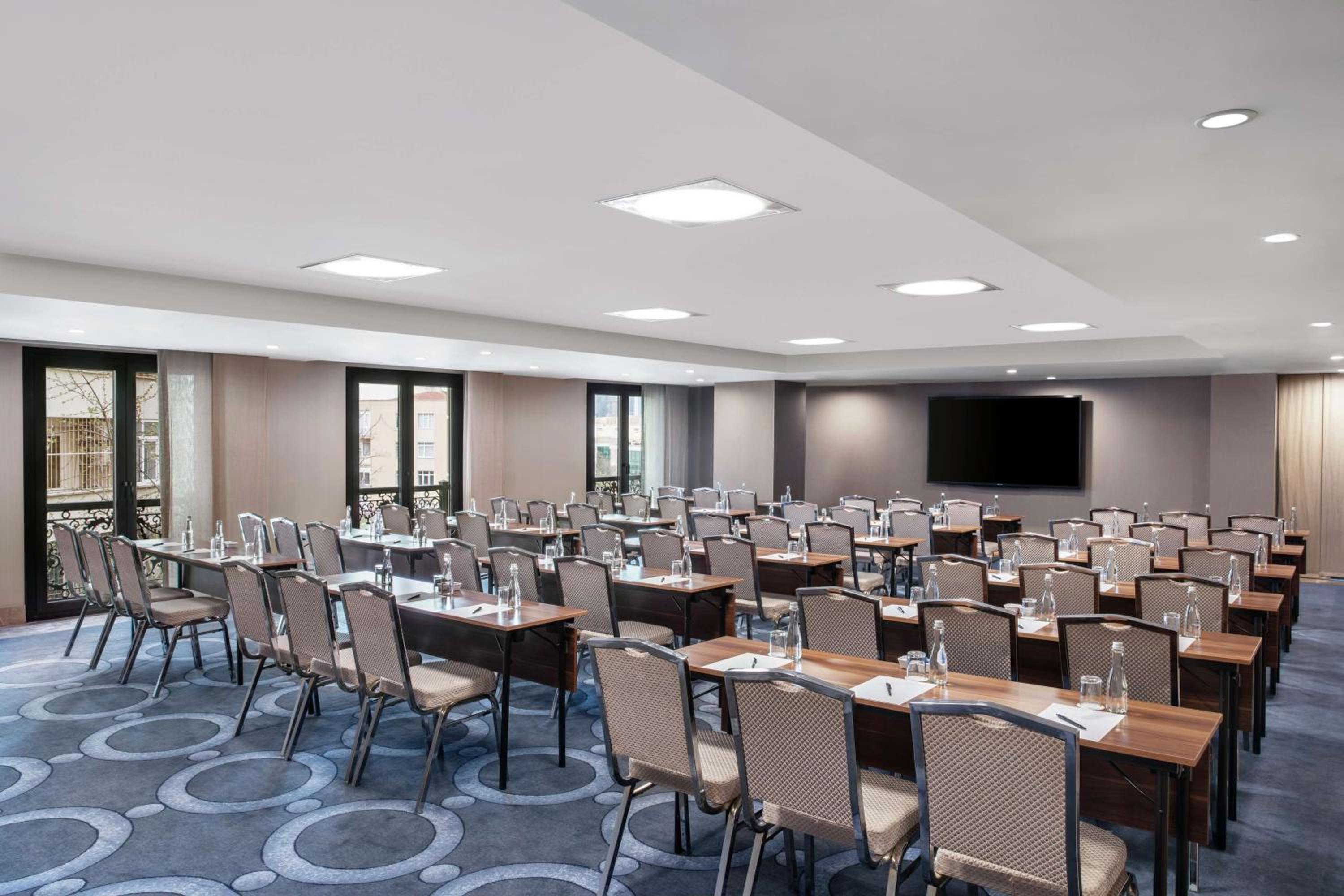 DoubleTree by Hilton İstanbul Esentepe - Image 27