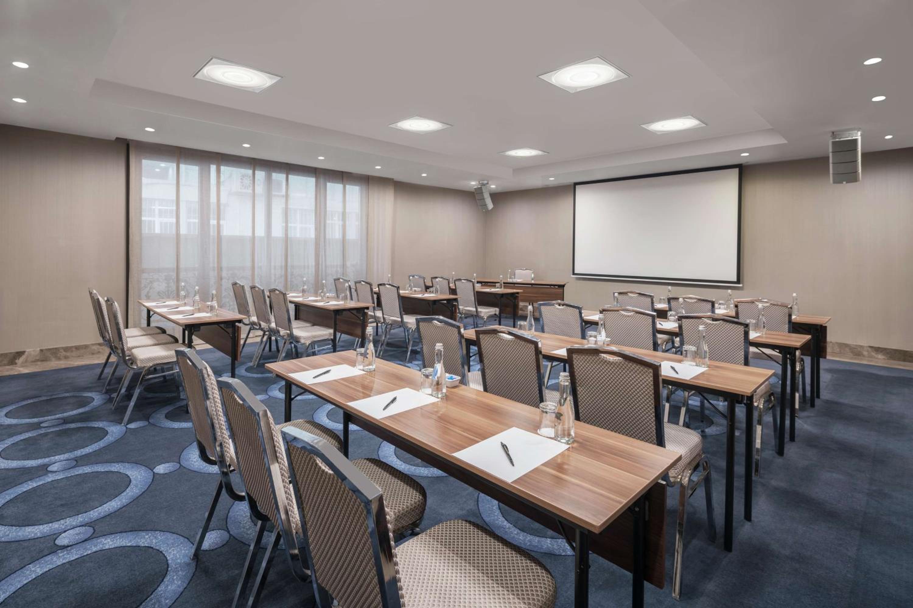 DoubleTree by Hilton İstanbul Esentepe - Image 70