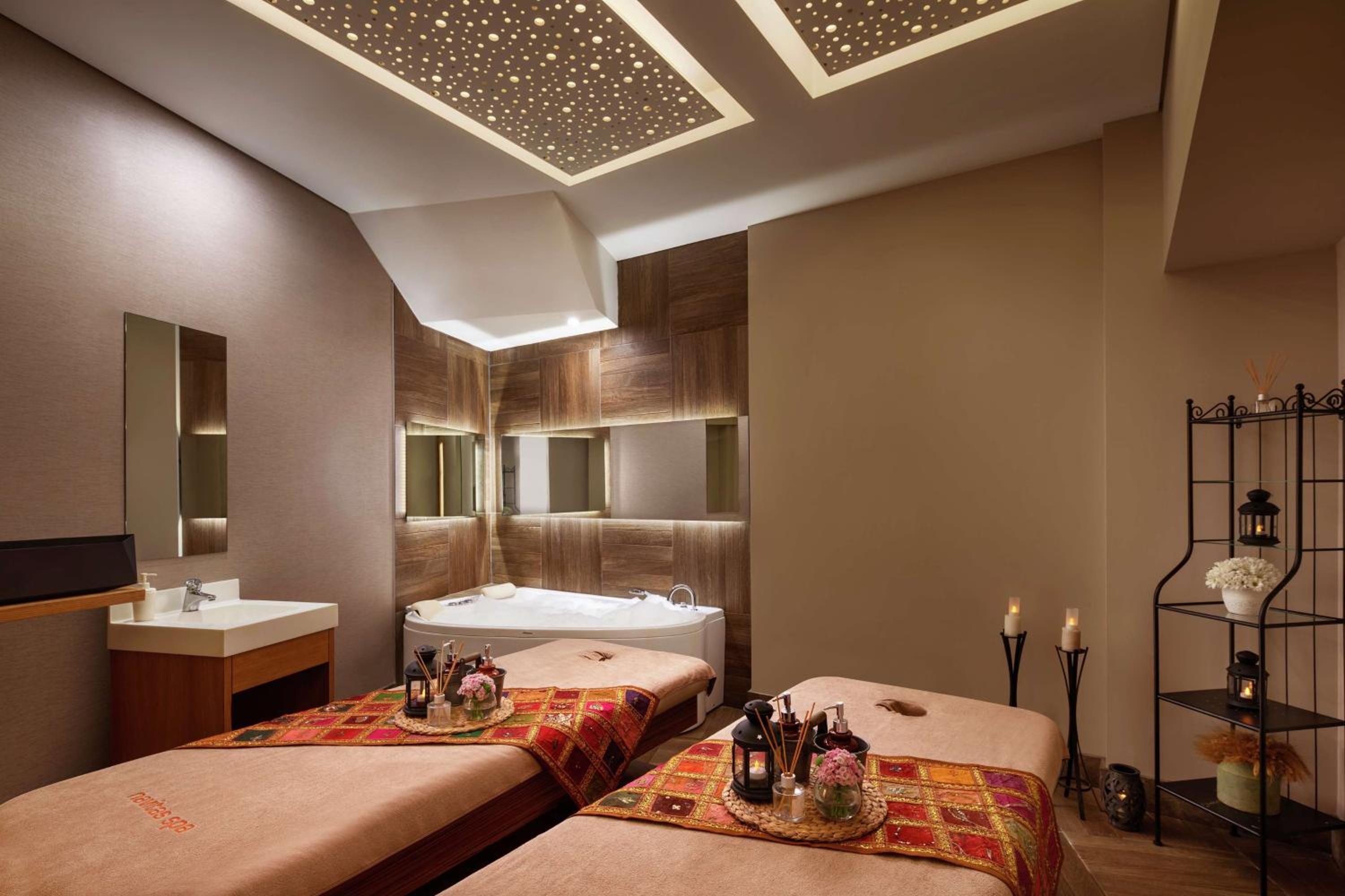 DoubleTree by Hilton İstanbul Esentepe - Image 76