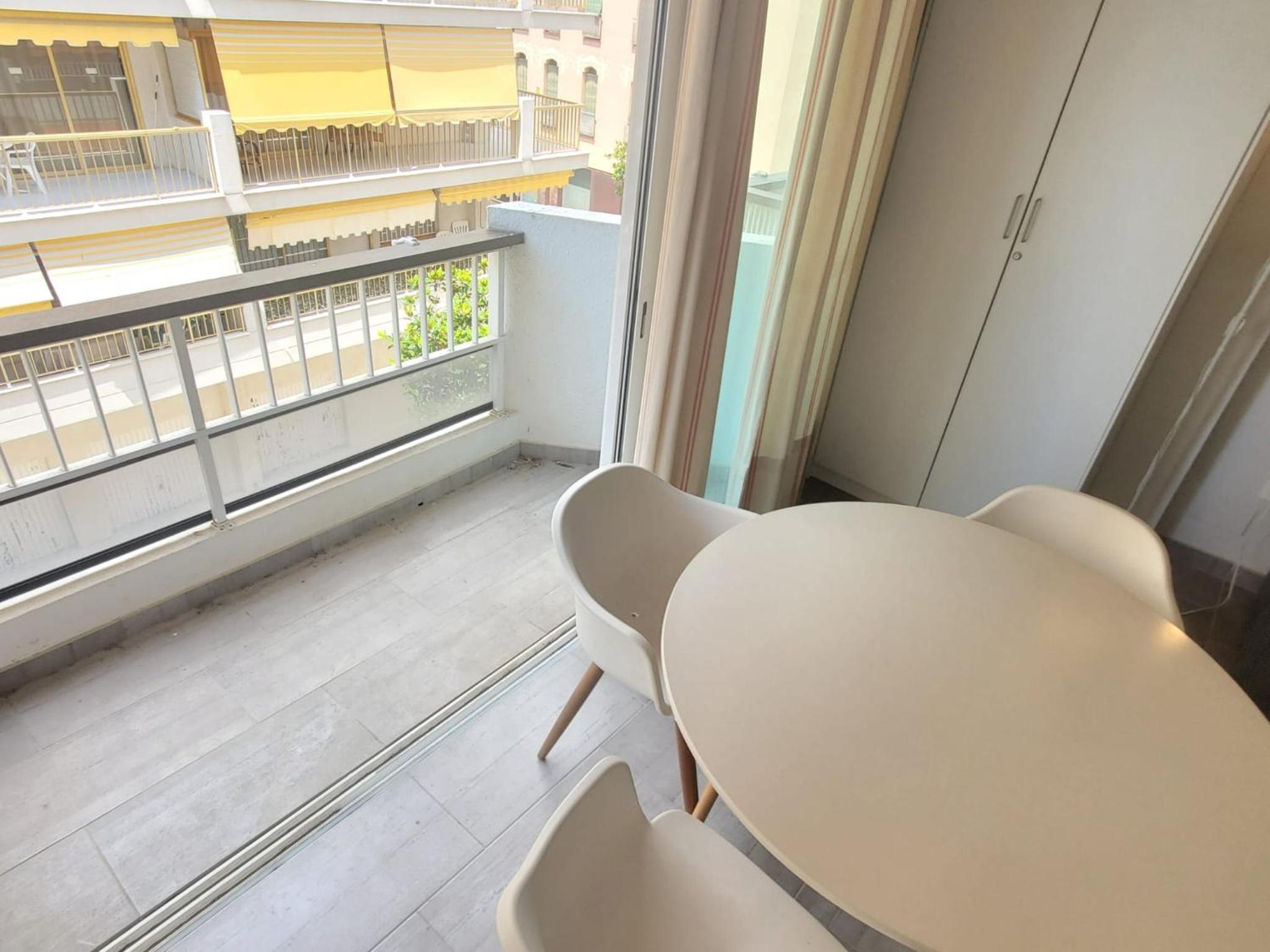 Salou Centro primera linea de mar photo 5