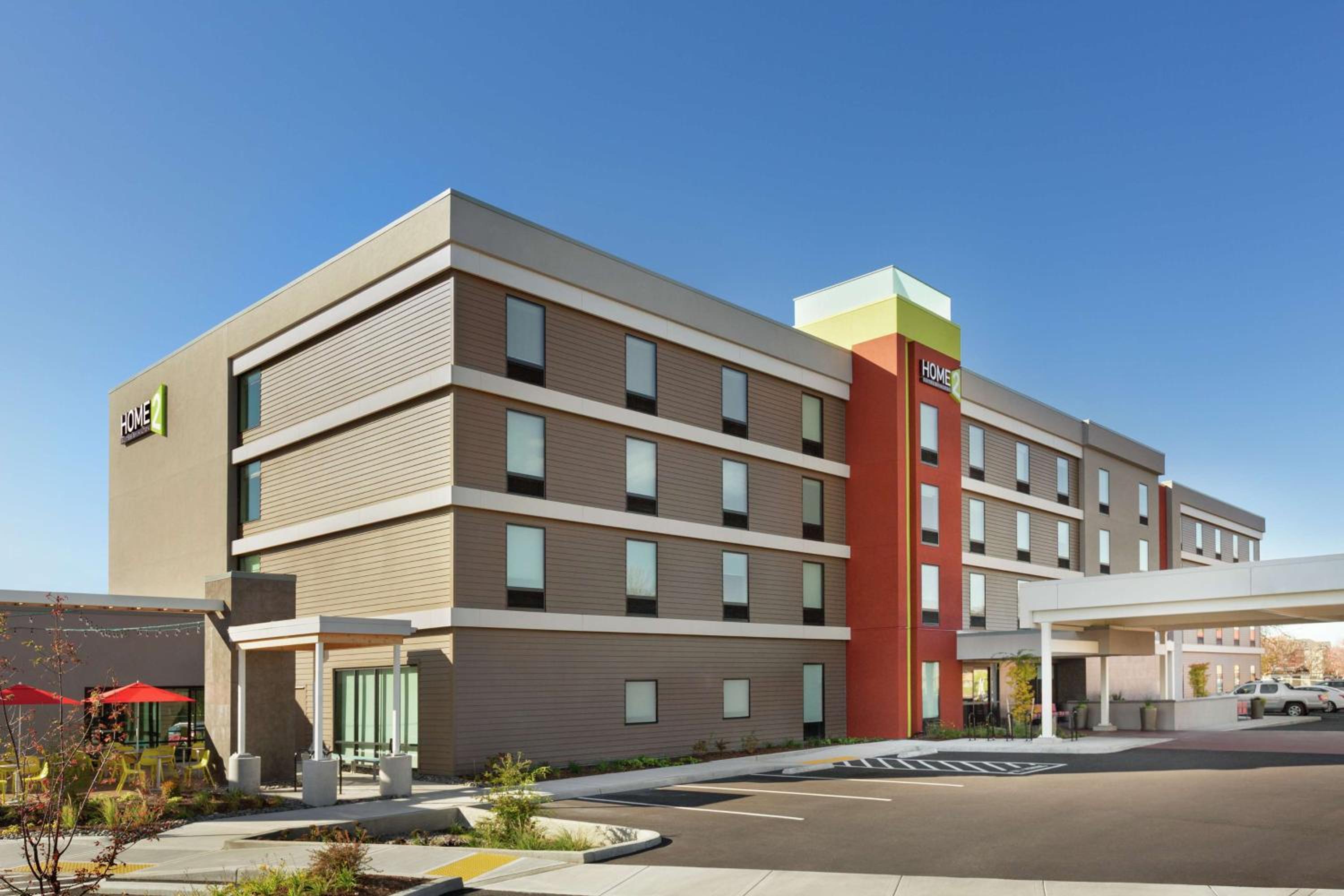 Hotel Home2 Suites by Hilton Portland Airport OR
