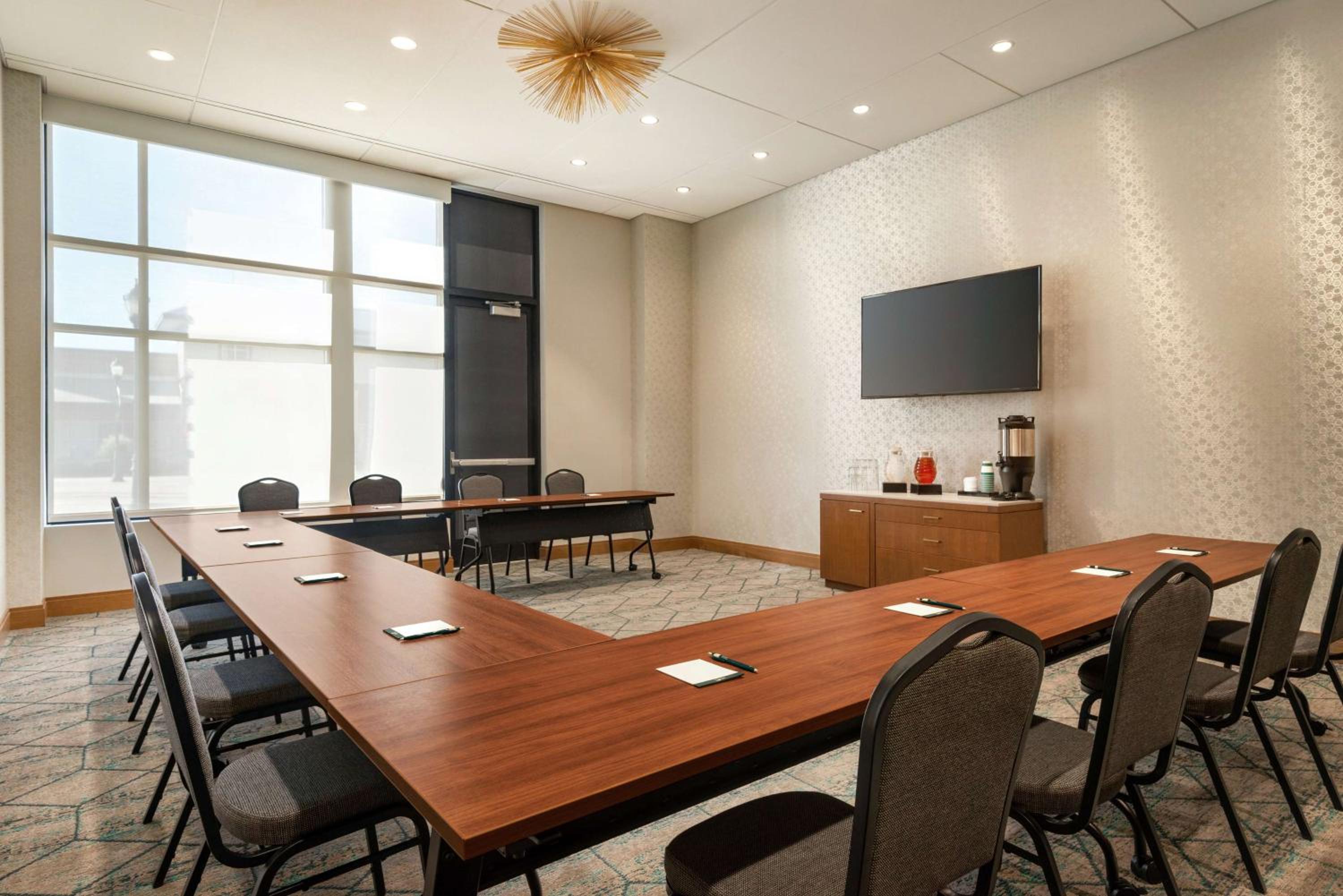 Wilmington Vacations - Homewood Suites By Hilton Wilmington Downtown - Property Image 11