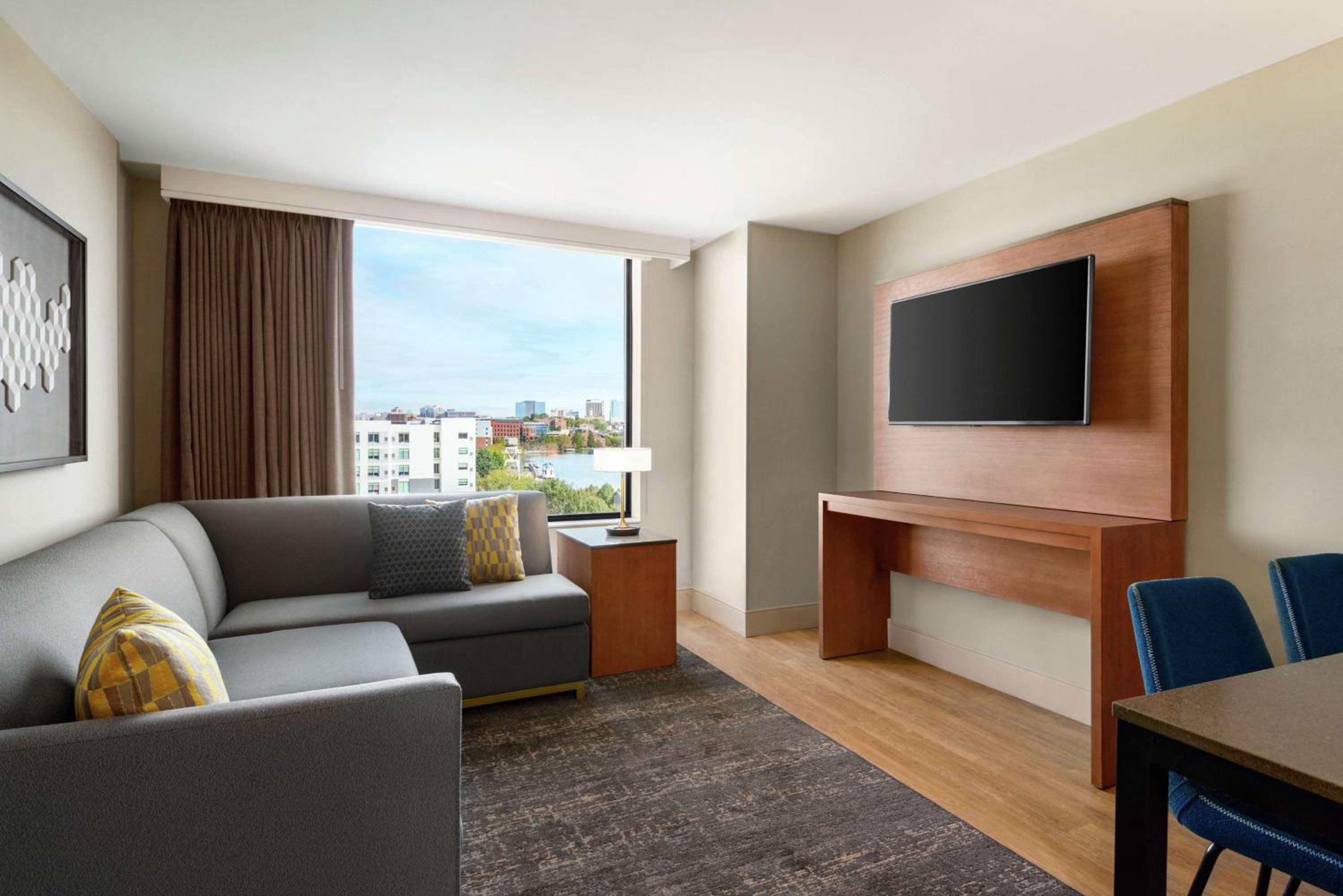 Wilmington Vacations - Homewood Suites By Hilton Wilmington Downtown - Property Image 1