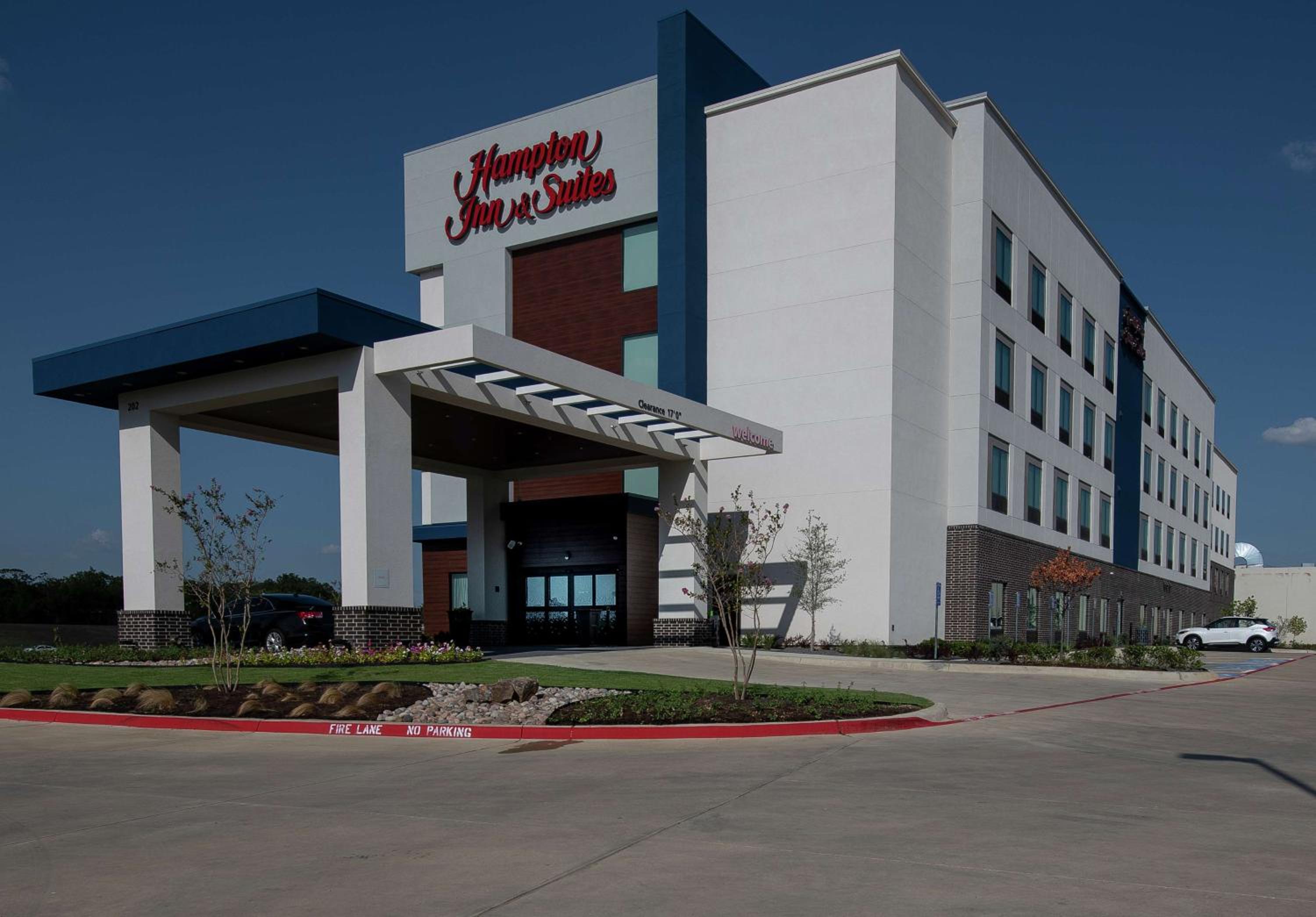 Hotel Hampton Inn & Suites Duncanville Dallas, Tx - Image 1