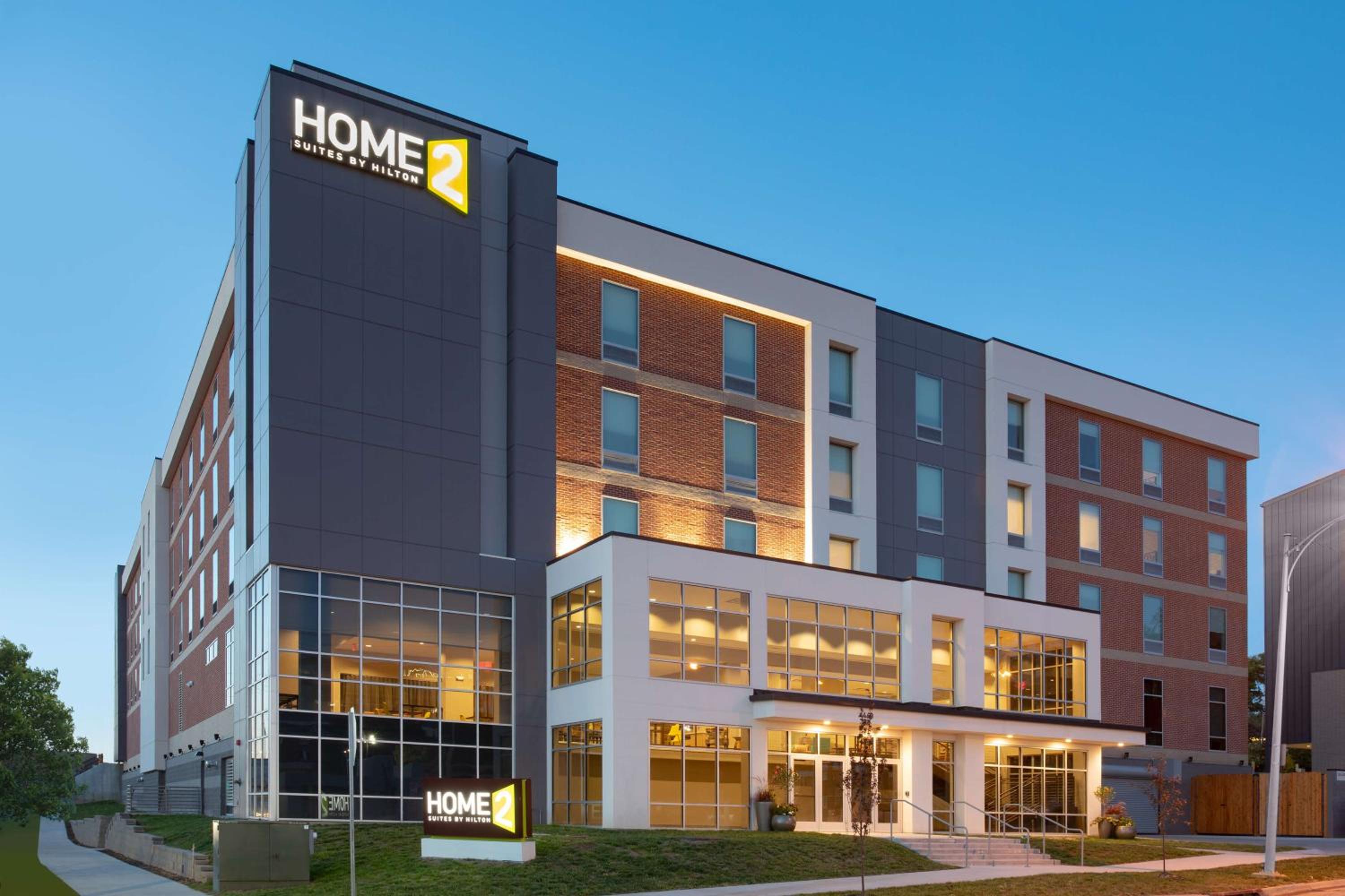 Omaha Vacations - Home2 Suites By Hilton Omaha Un Medical Ctr Area - Property Image 40