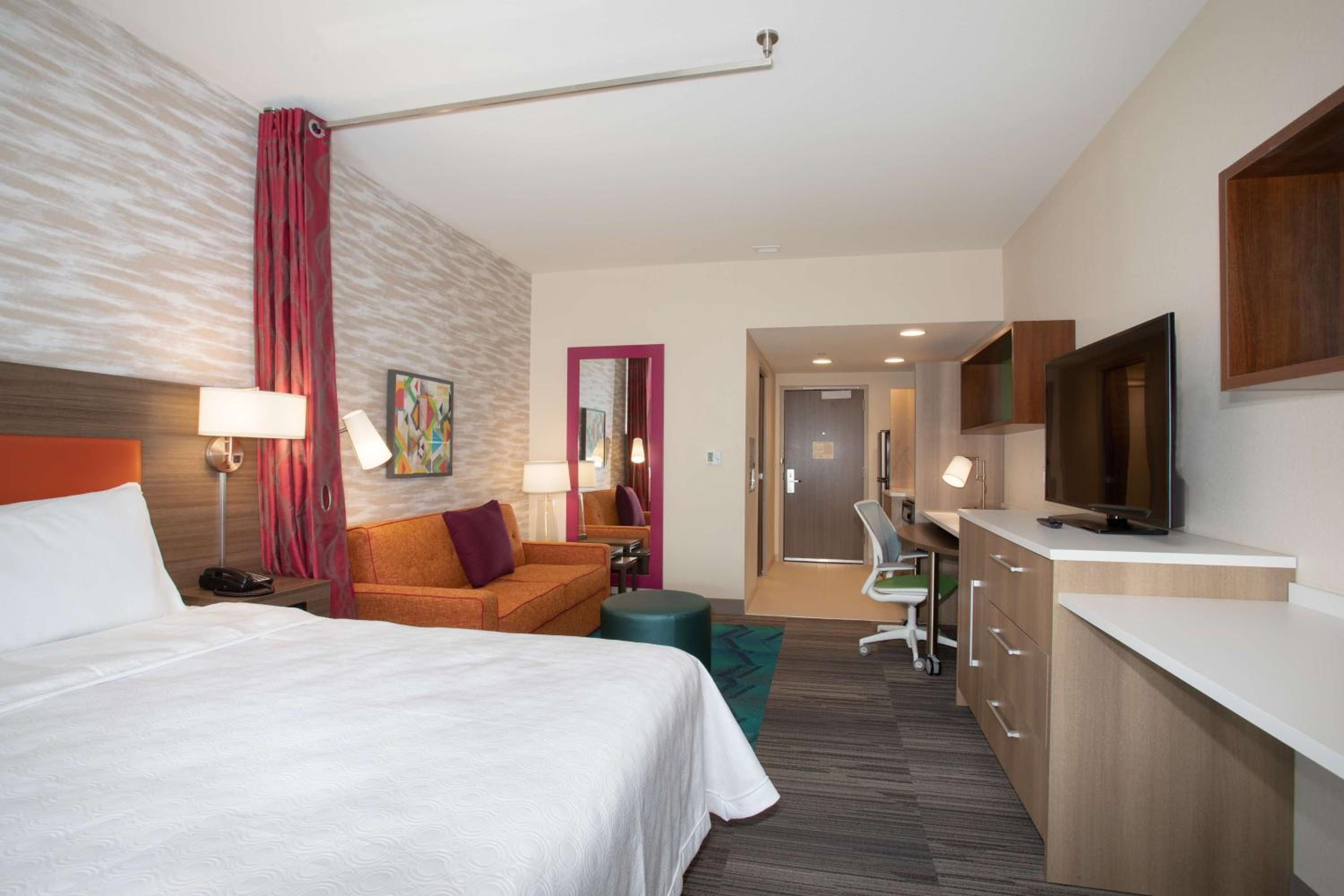 Omaha Vacations - Home2 Suites By Hilton Omaha Un Medical Ctr Area - Property Image 3