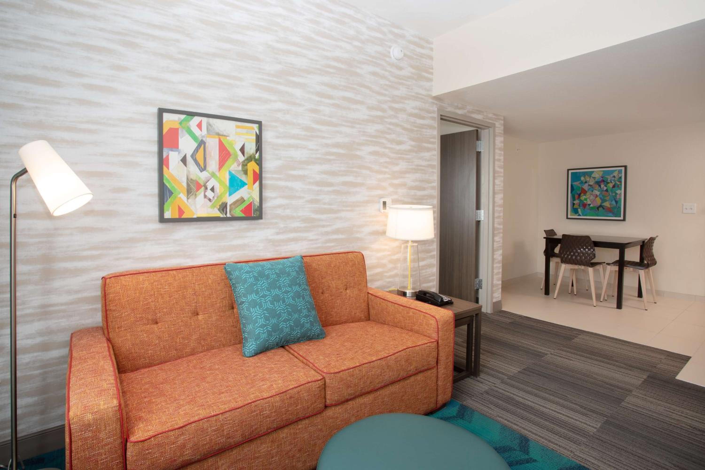 Omaha Vacations - Home2 Suites By Hilton Omaha Un Medical Ctr Area - Property Image 10