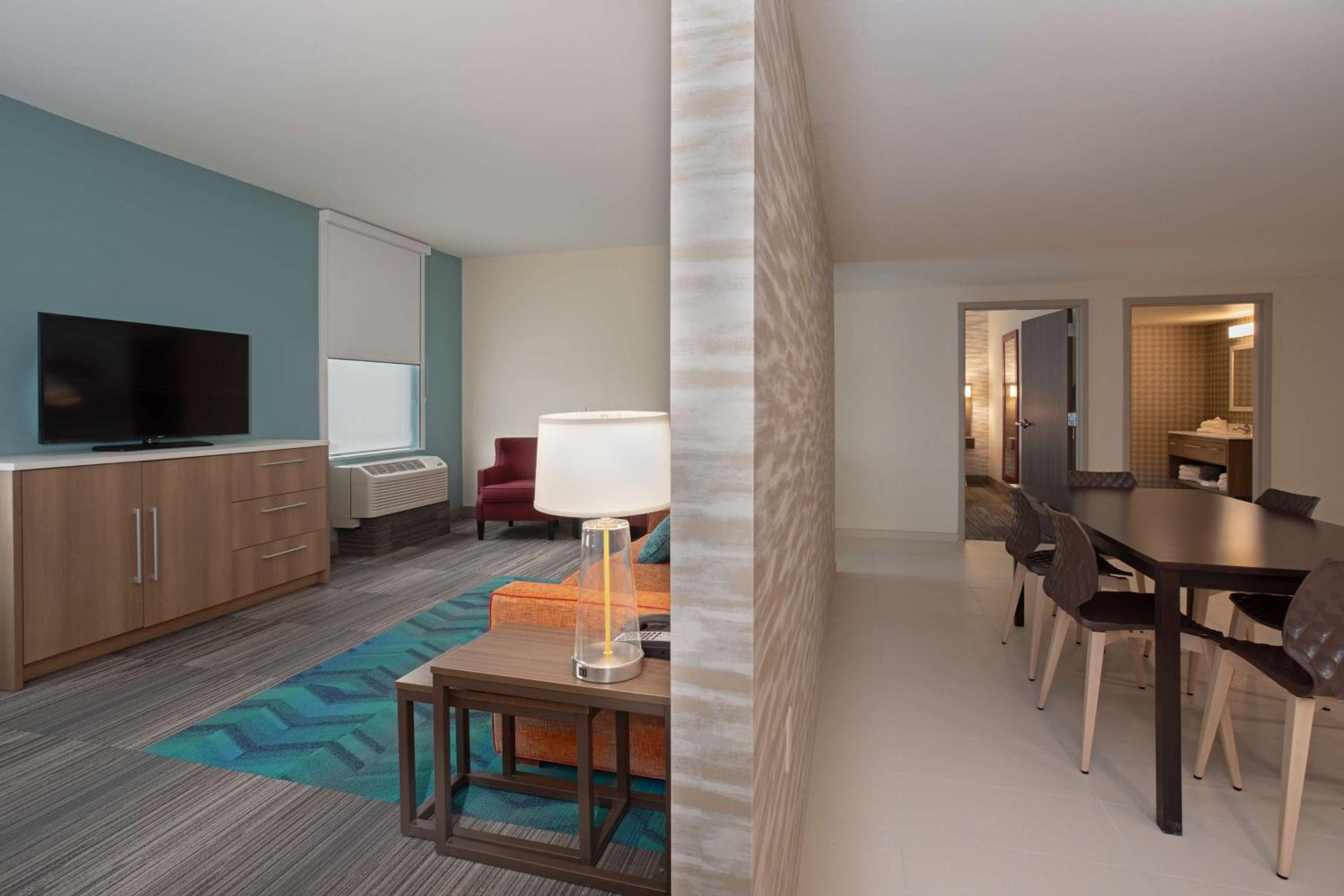 Omaha Vacations - Home2 Suites By Hilton Omaha Un Medical Ctr Area - Property Image 13
