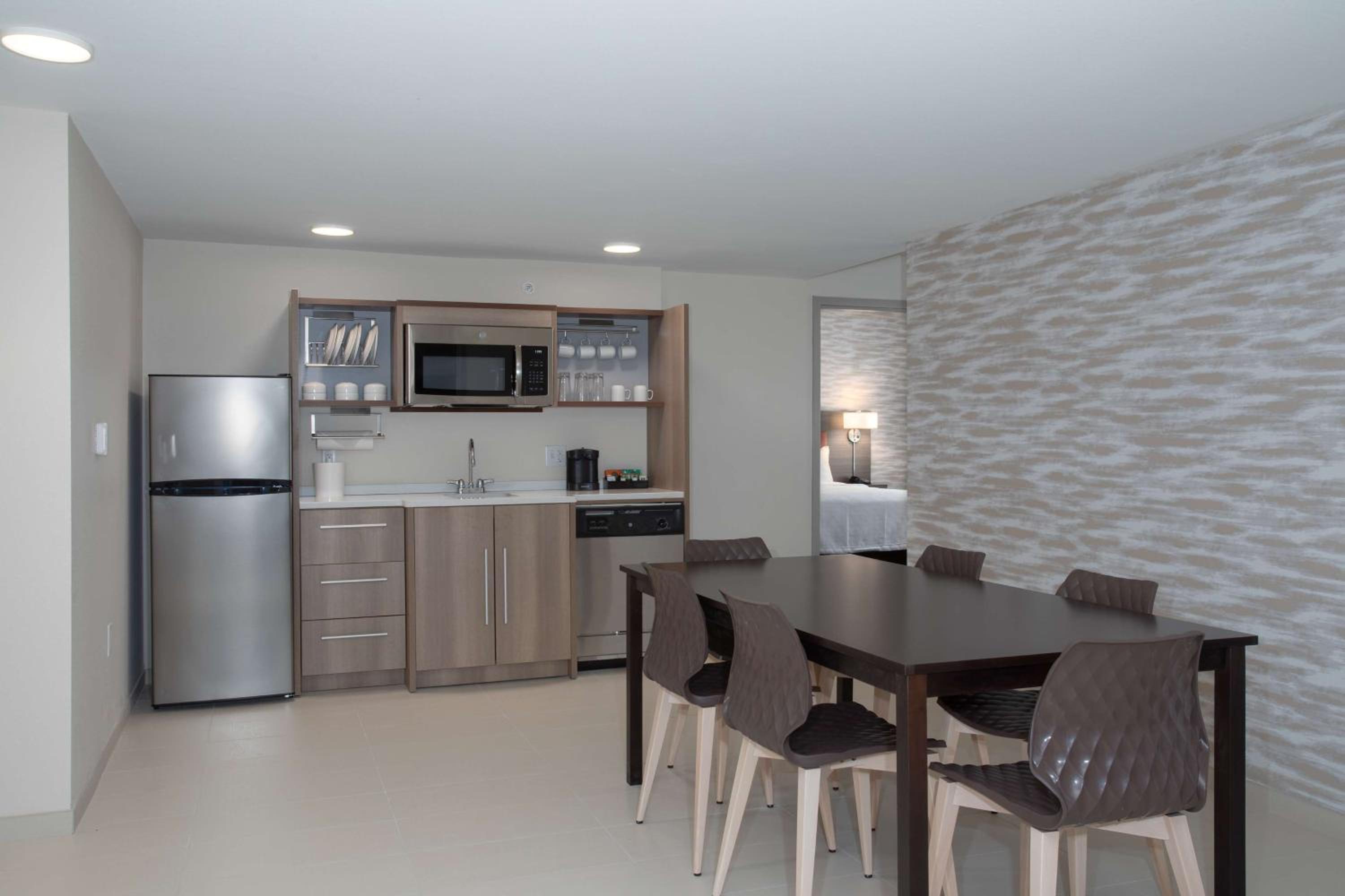 Omaha Vacations - Home2 Suites By Hilton Omaha Un Medical Ctr Area - Property Image 24