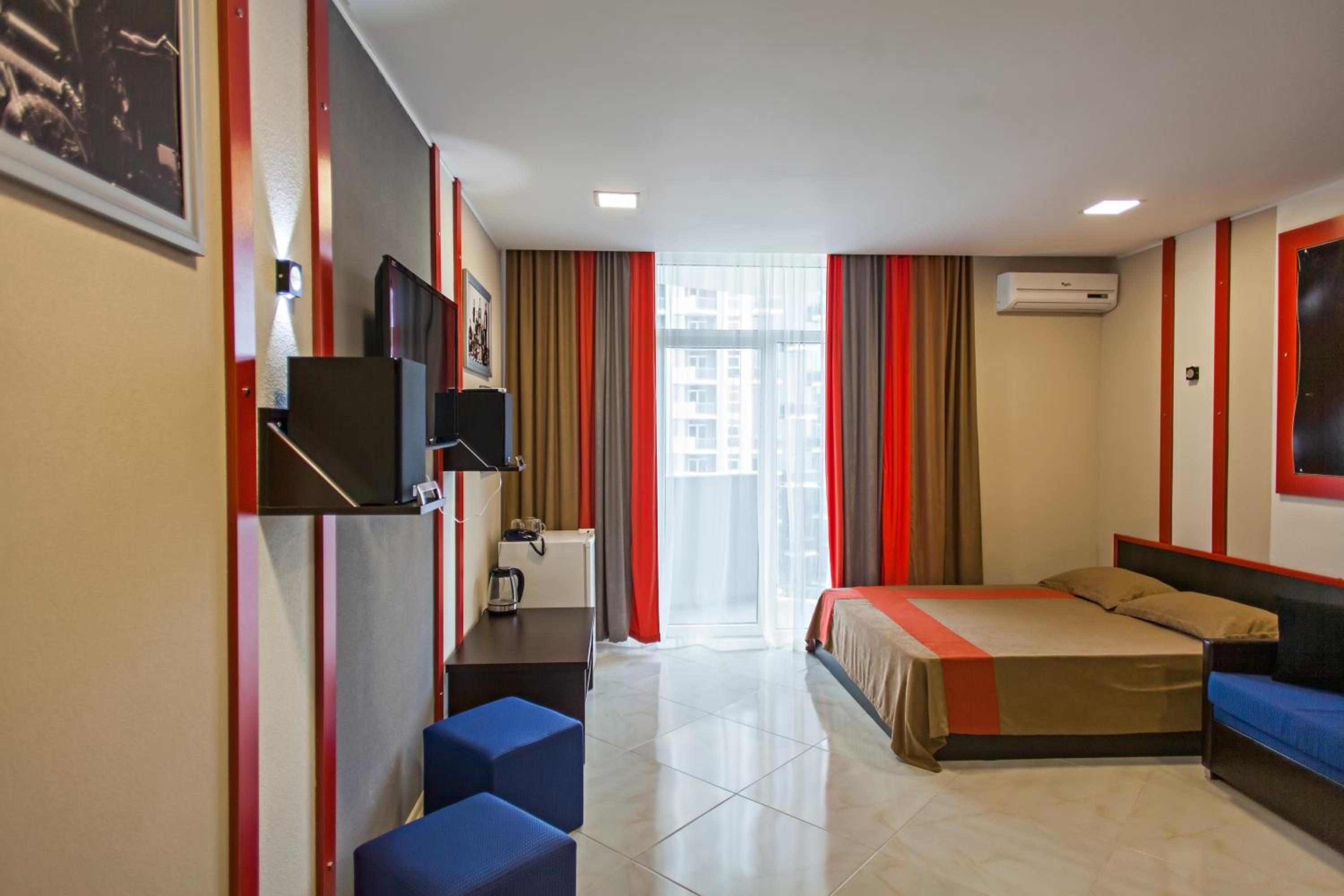 Sea View Rock Hotel