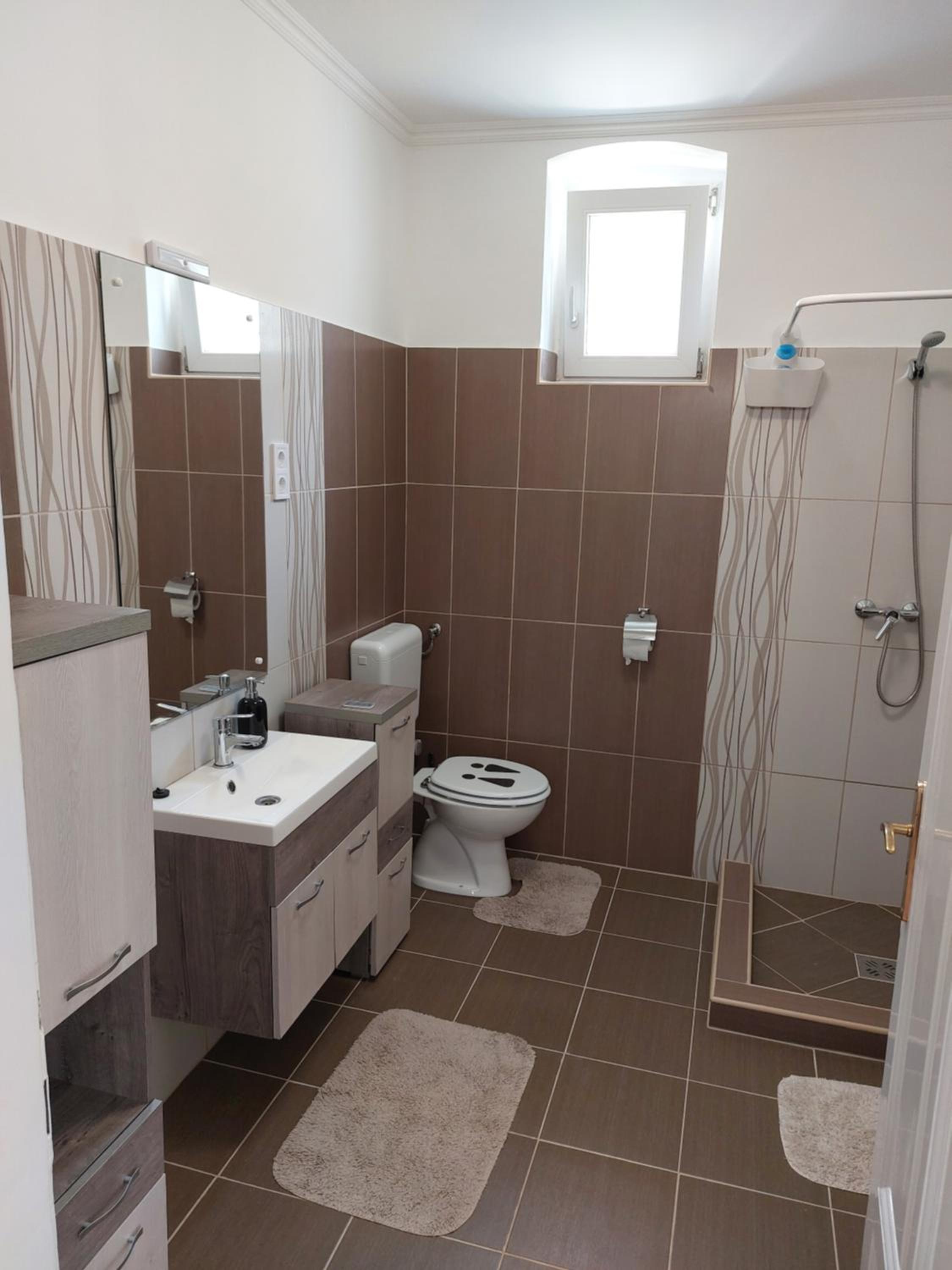 Kincstár Apartmanok