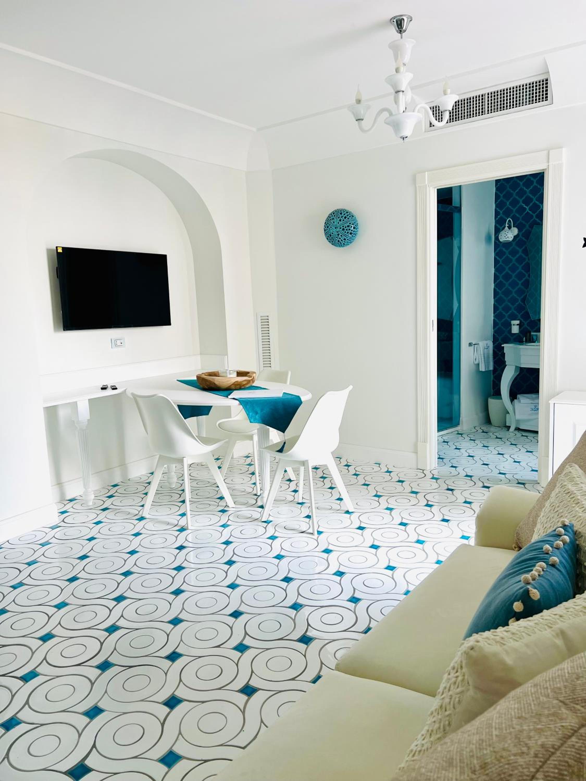 Photo 38